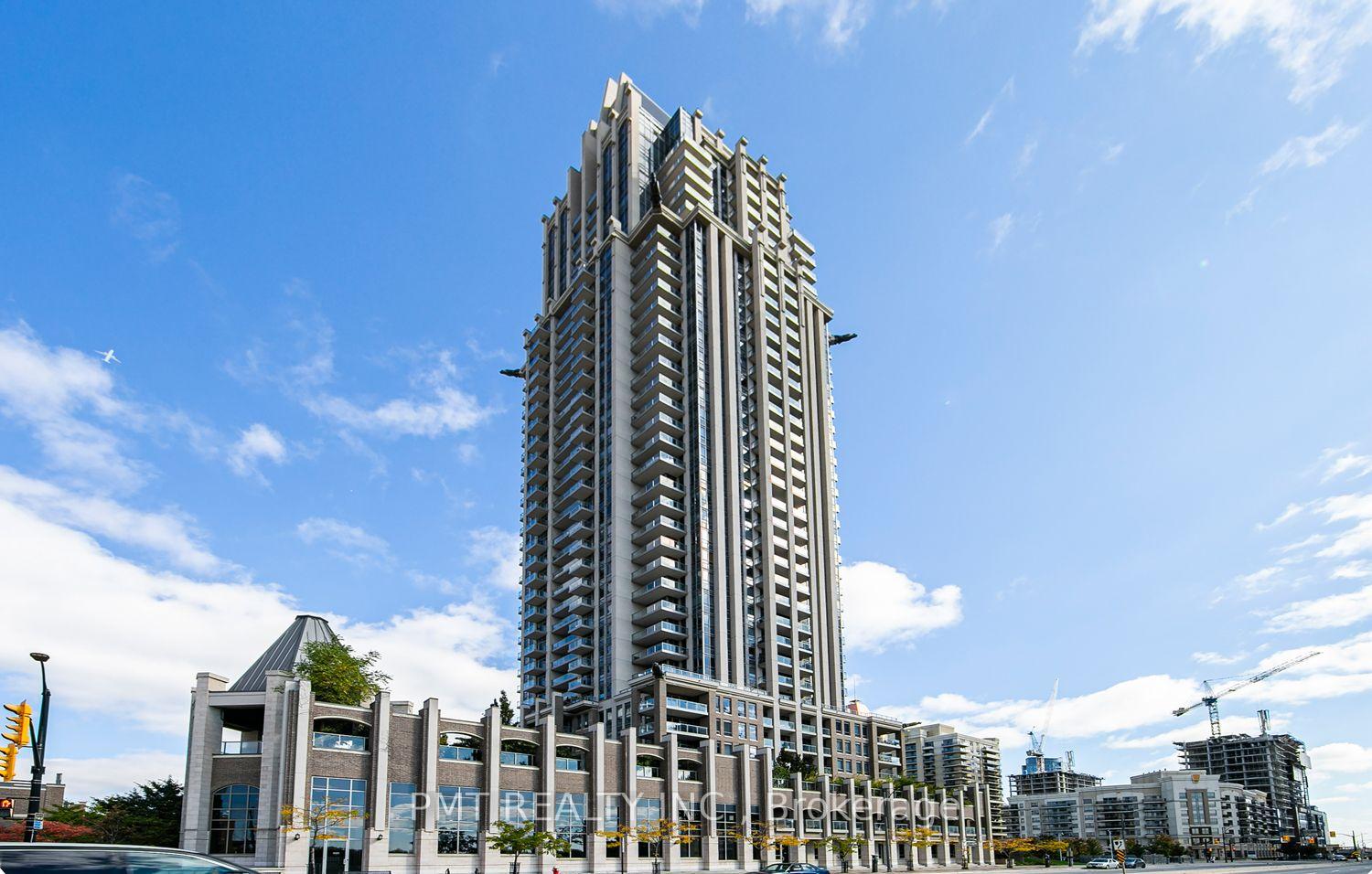 Front of Unit 305, 388 Prince Of Wales Drive
