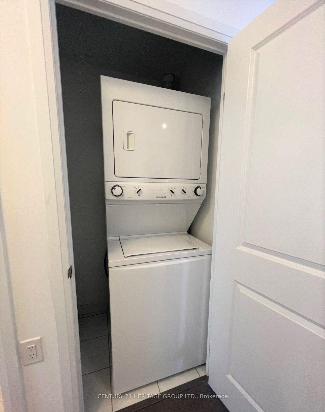 Photo 18 of Unit 709, 55 Oneida Crescent, Richmond Hill, Langstaff — HOMEH