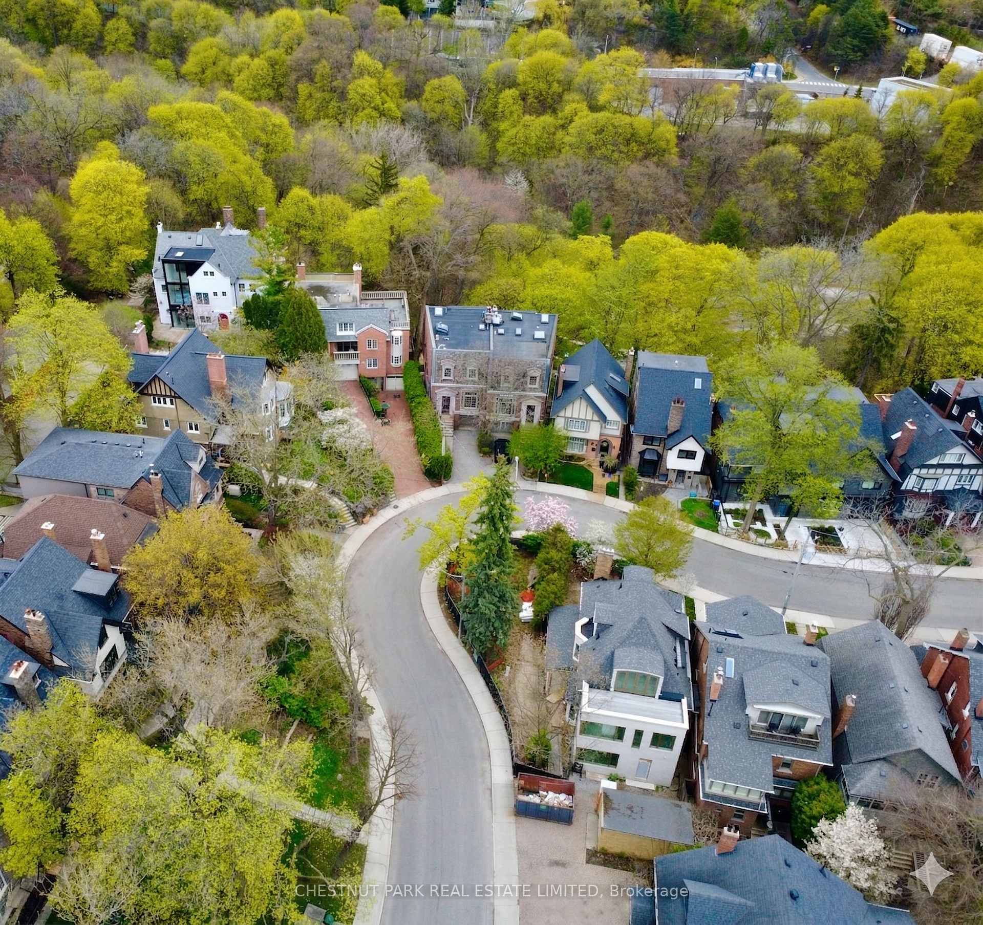 Photo 20 of 40 Summerhill Gardens, Toronto, Rosedale-Moore Park — HOMEH