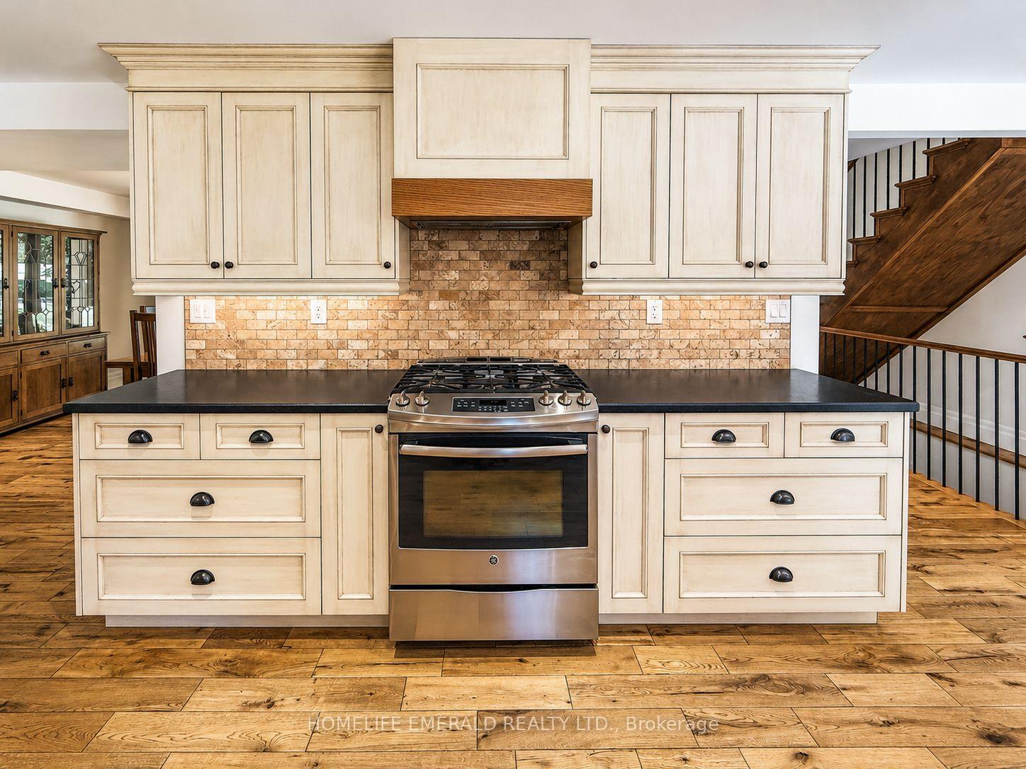 Photo 14 of 2391 Seadon Road, Springwater, Rural Springwater — HOMEH