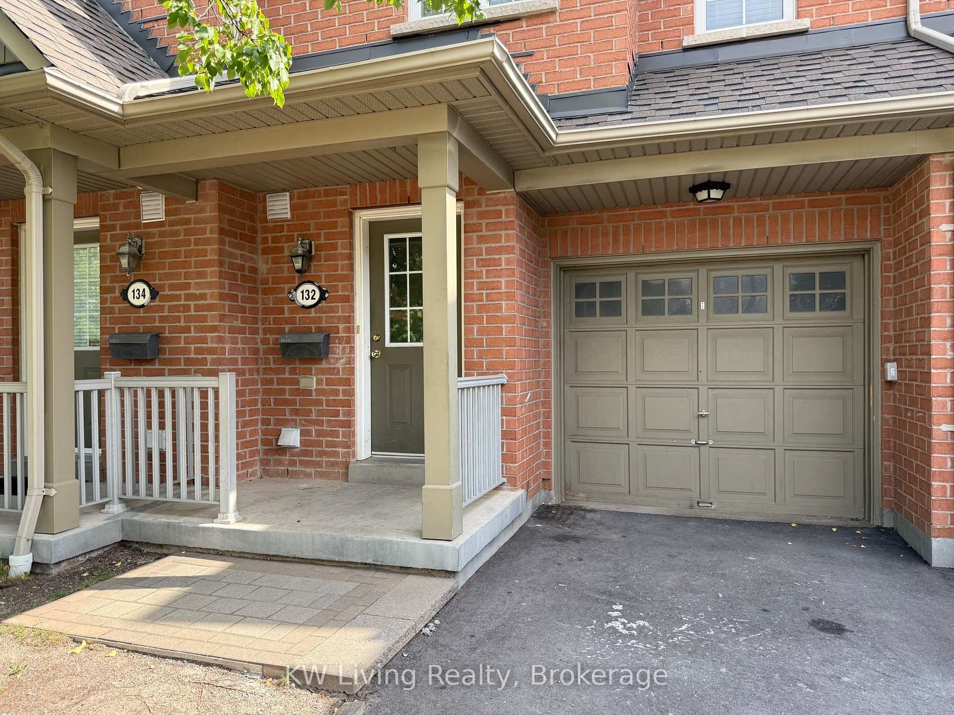 Front of Unit 132, 3150 Erin Centre Boulevard