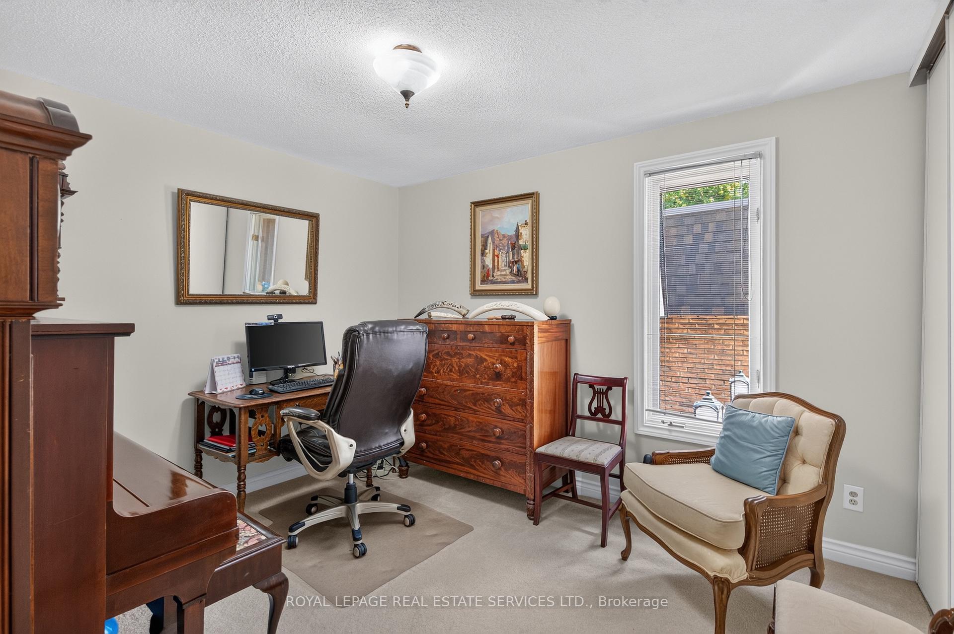 Photo 24 of 247 Spring Garden Road, Oakville, Southwest — HOMEH