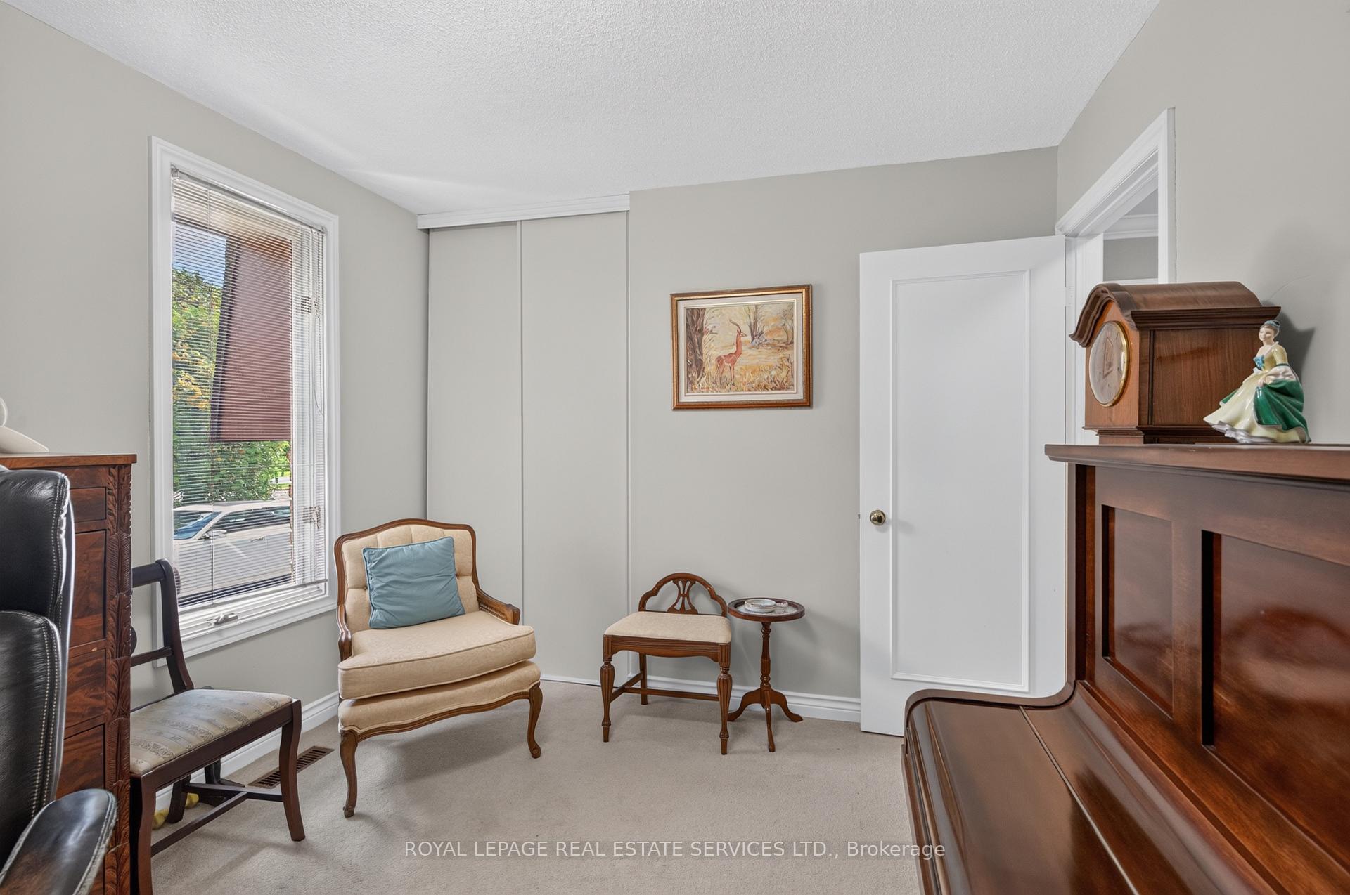 Photo 25 of 247 Spring Garden Road, Oakville, Southwest — HOMEH