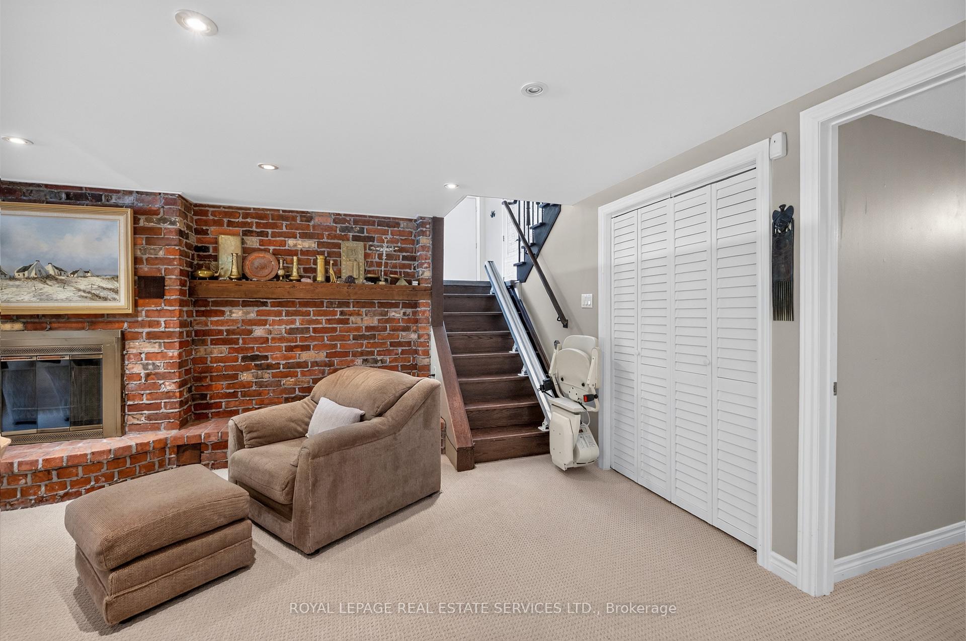 Photo 26 of 247 Spring Garden Road, Oakville, Southwest — HOMEH