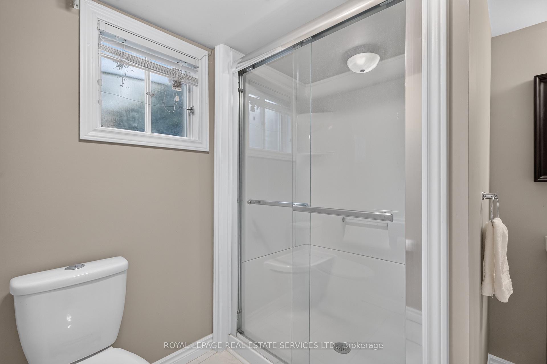 Photo 36 of 247 Spring Garden Road, Oakville, Southwest — HOMEH