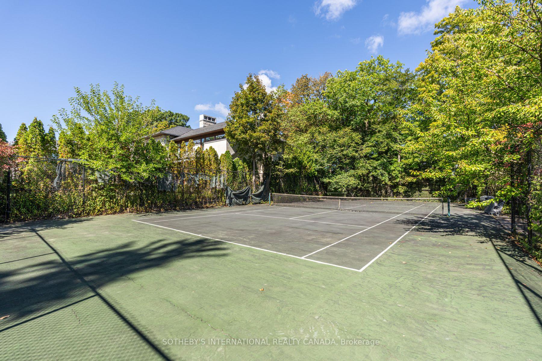 Photo 8 of 338 Riverview Drive, North York, Bridle Path-Sunnybrook-York Mills — HOMEH