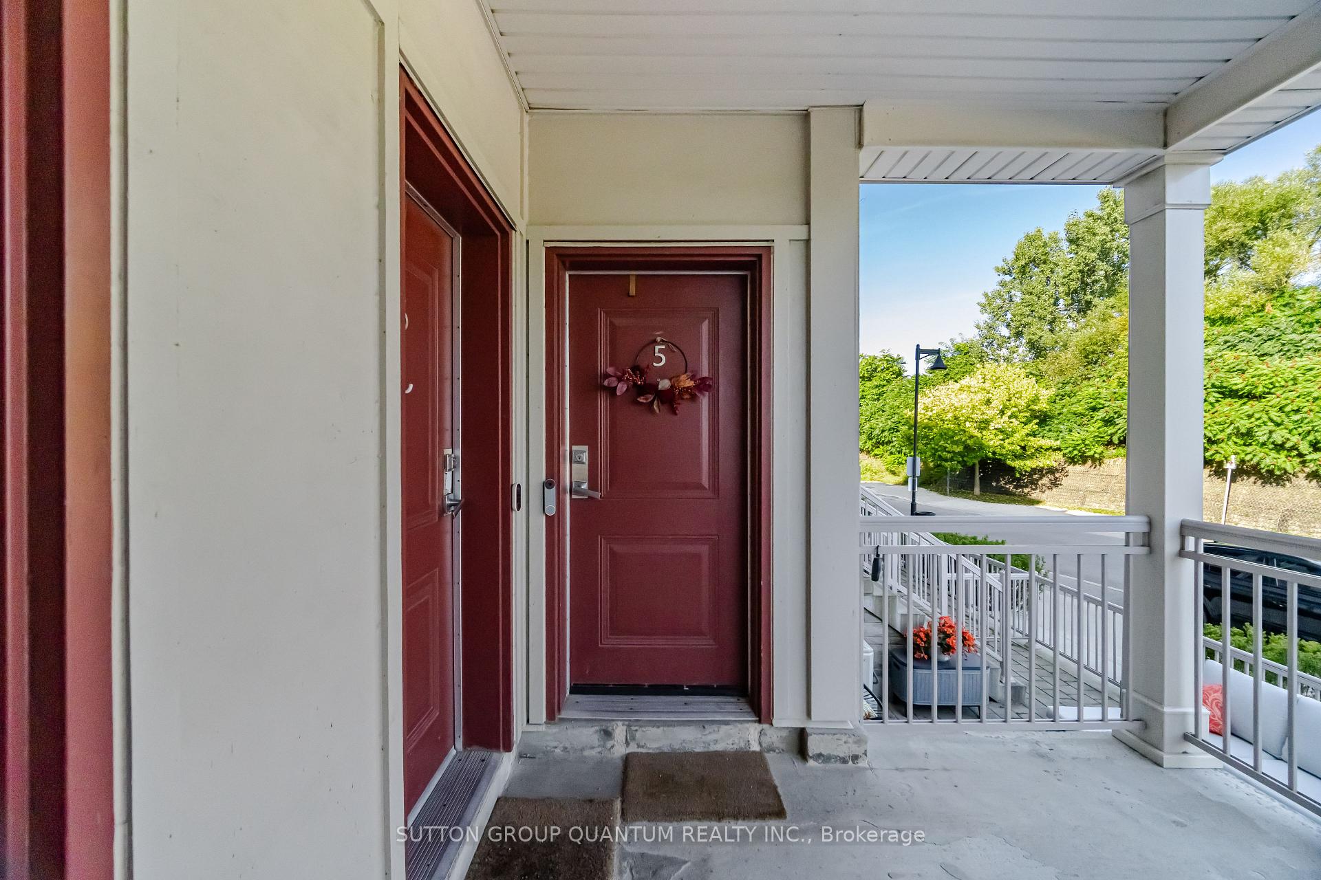 Photo 2 of 145 Long Branch Avenue, Etobicoke, Long Branch — HOMEH