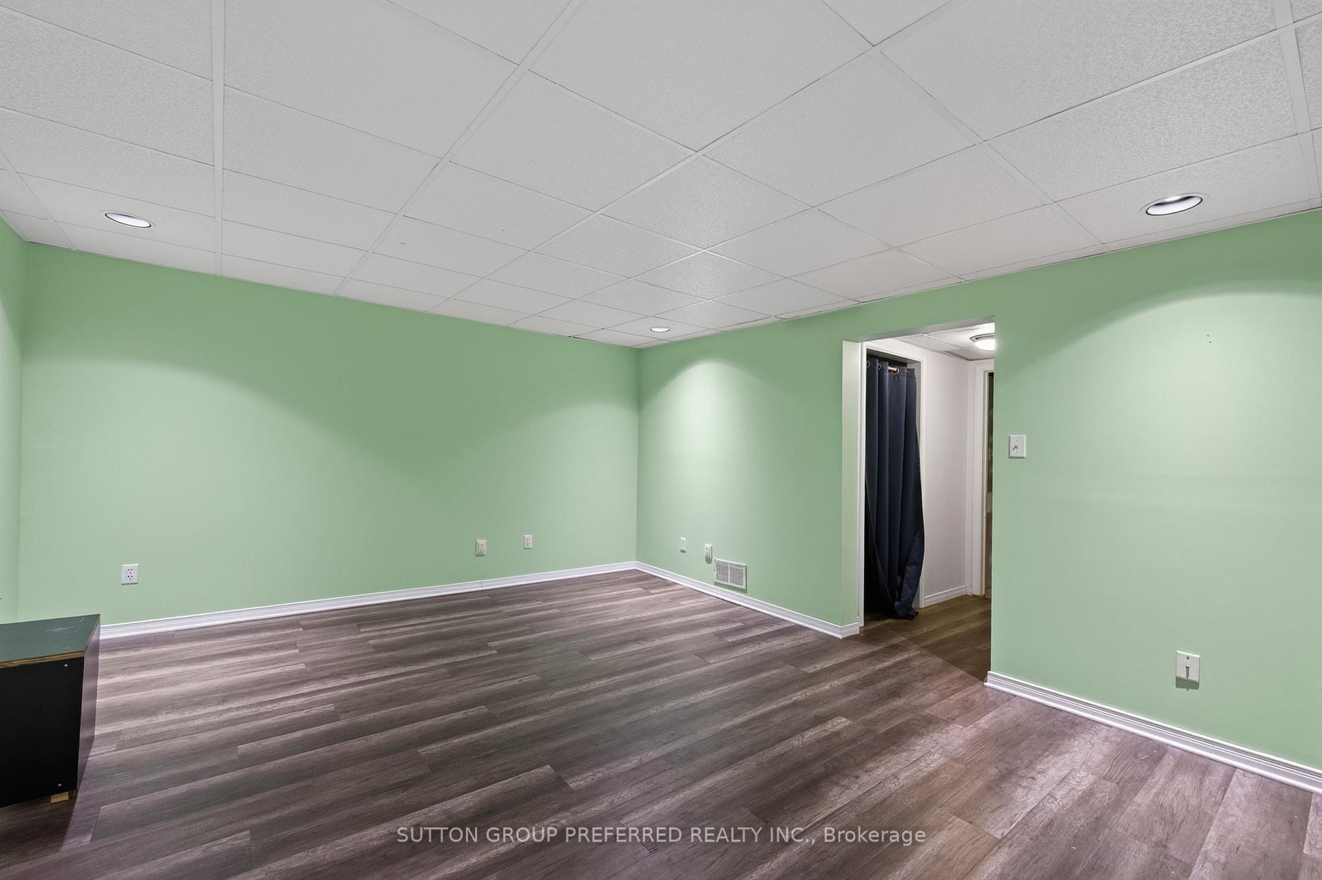 Photo 24 of 185 Martinet Avenue, London, East I — HOMEH