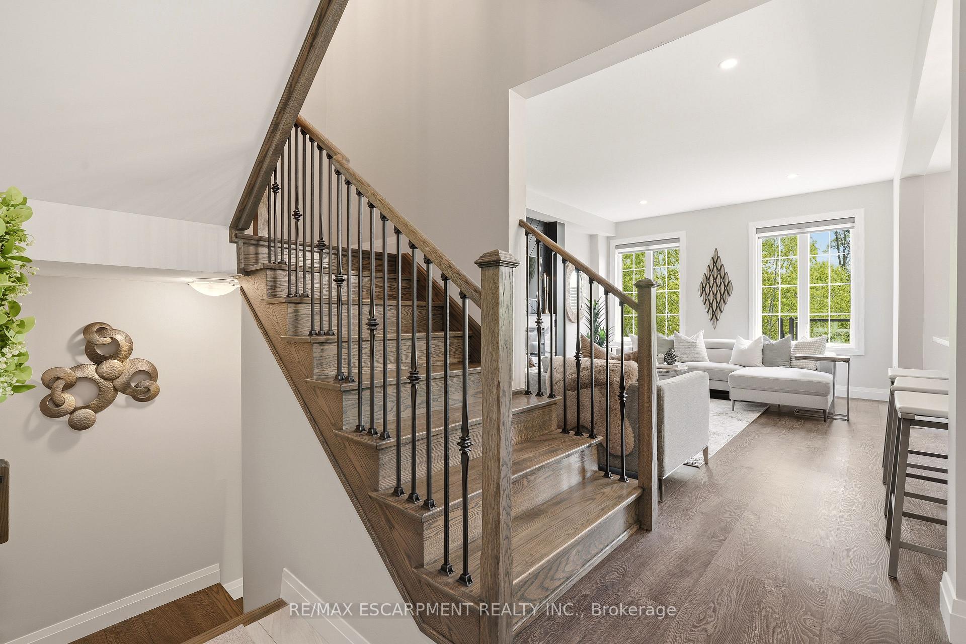Photo 8 of 57 Riverwalk Drive, Hamilton, Waterdown — HOMEH