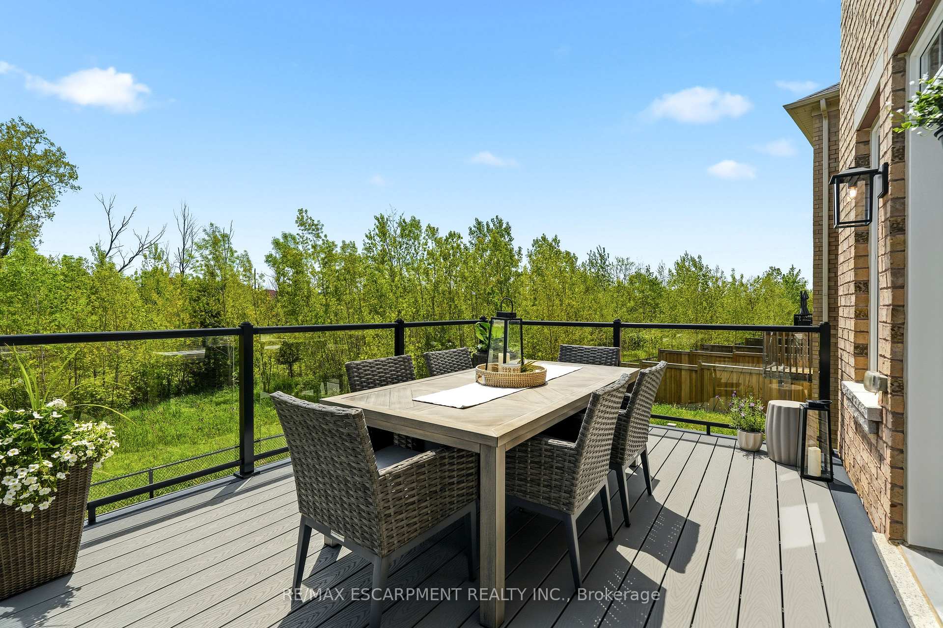 Photo 23 of 57 Riverwalk Drive, Hamilton, Waterdown — HOMEH