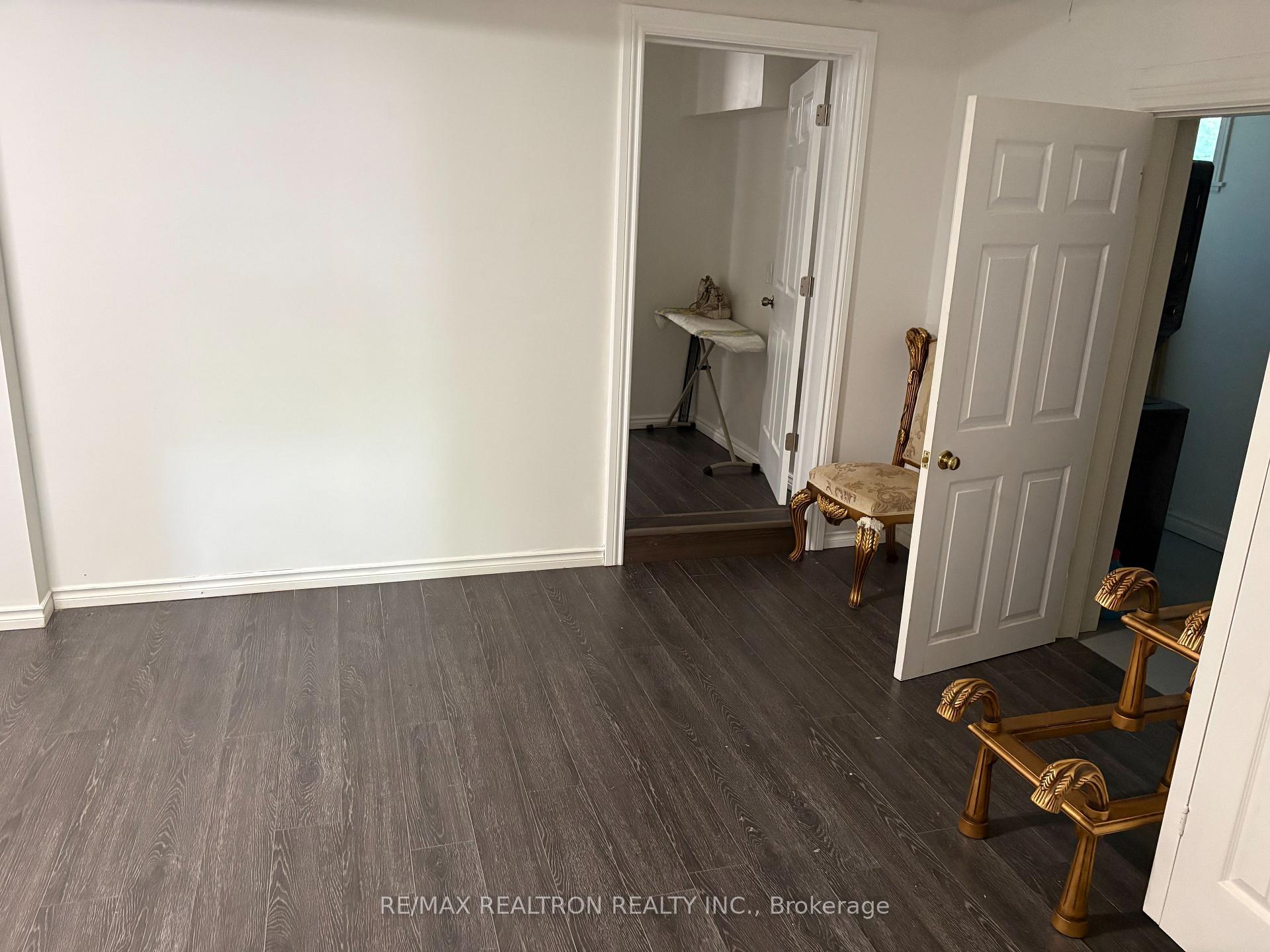 Photo 12 of Unit Lower, 198 Centre Street, Vaughan, Uplands — HOMEH