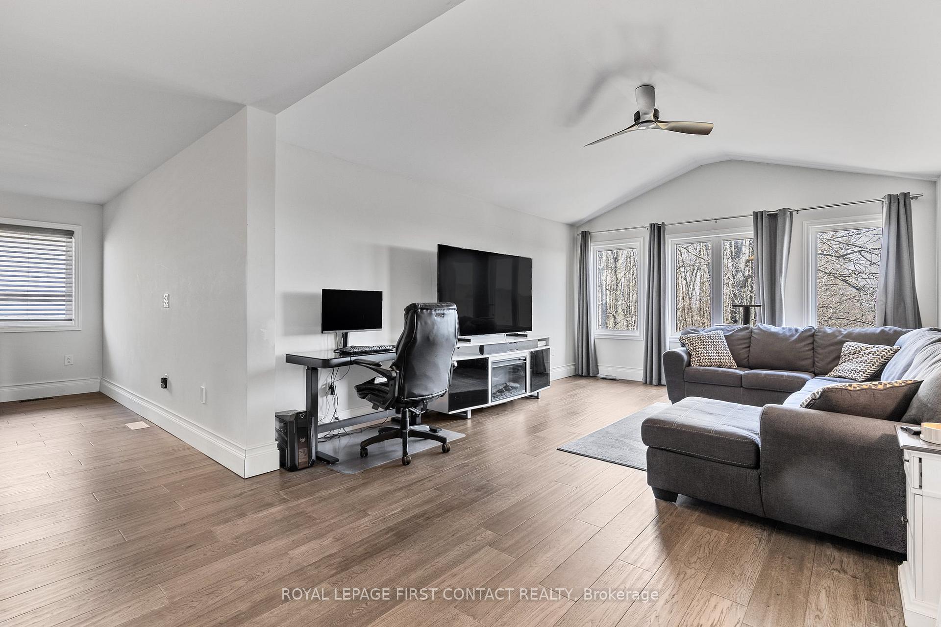 Photo 24 of 3075 Orion Boulevard, Orillia — HOMEH