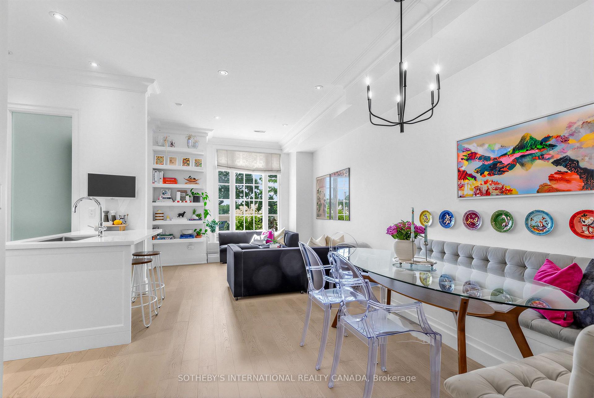 Photo 10 of Unit TH1, 288 St Clair Avenue W, Toronto, Forest Hill South — HOMEH