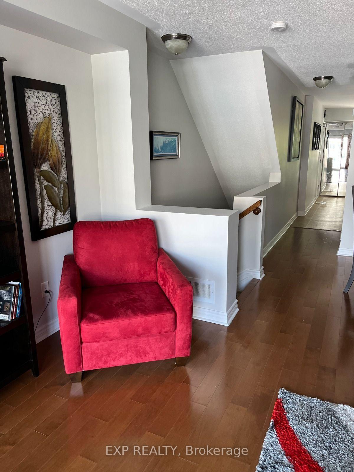 Photo 7 of 266 Paseo Private, Ottawa, Centrepointe — HOMEH