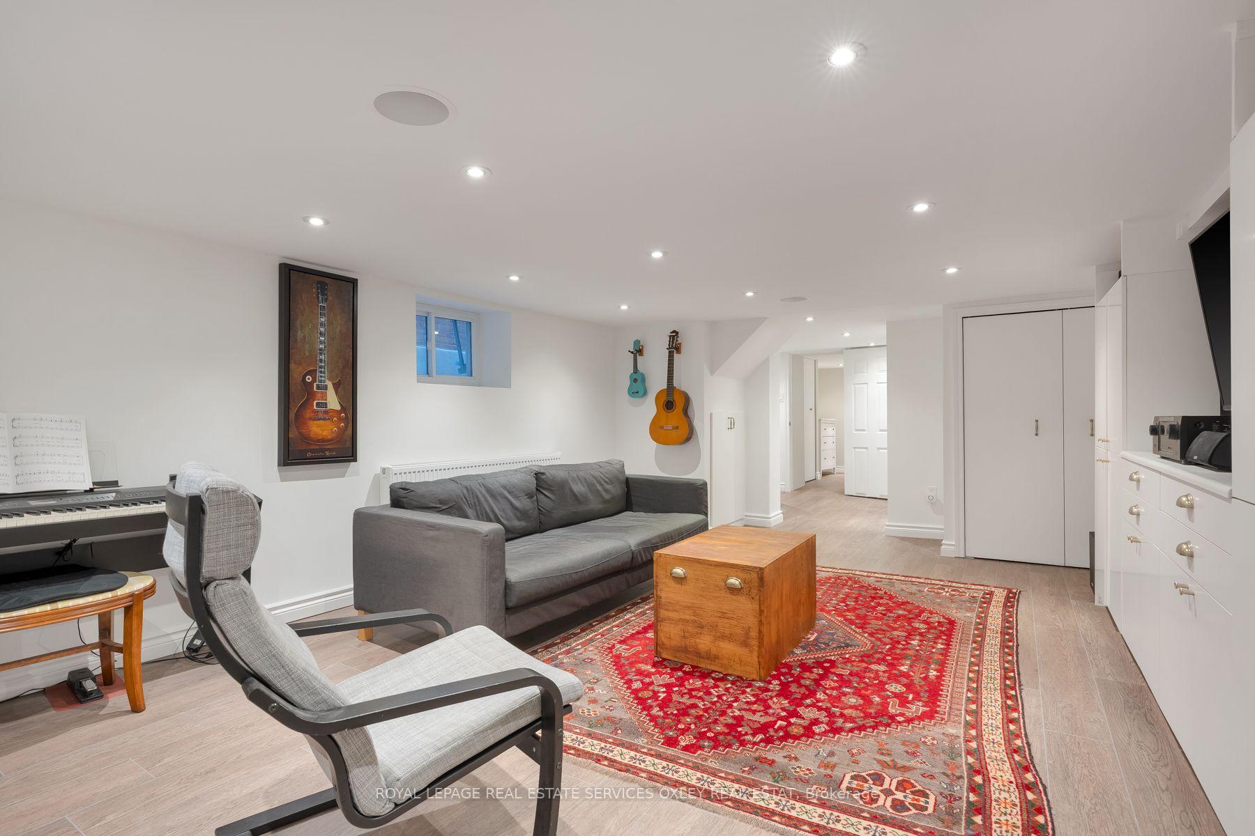 Photo 40 of 17 Barrie Avenue, Toronto, Oakwood Village — HOMEH