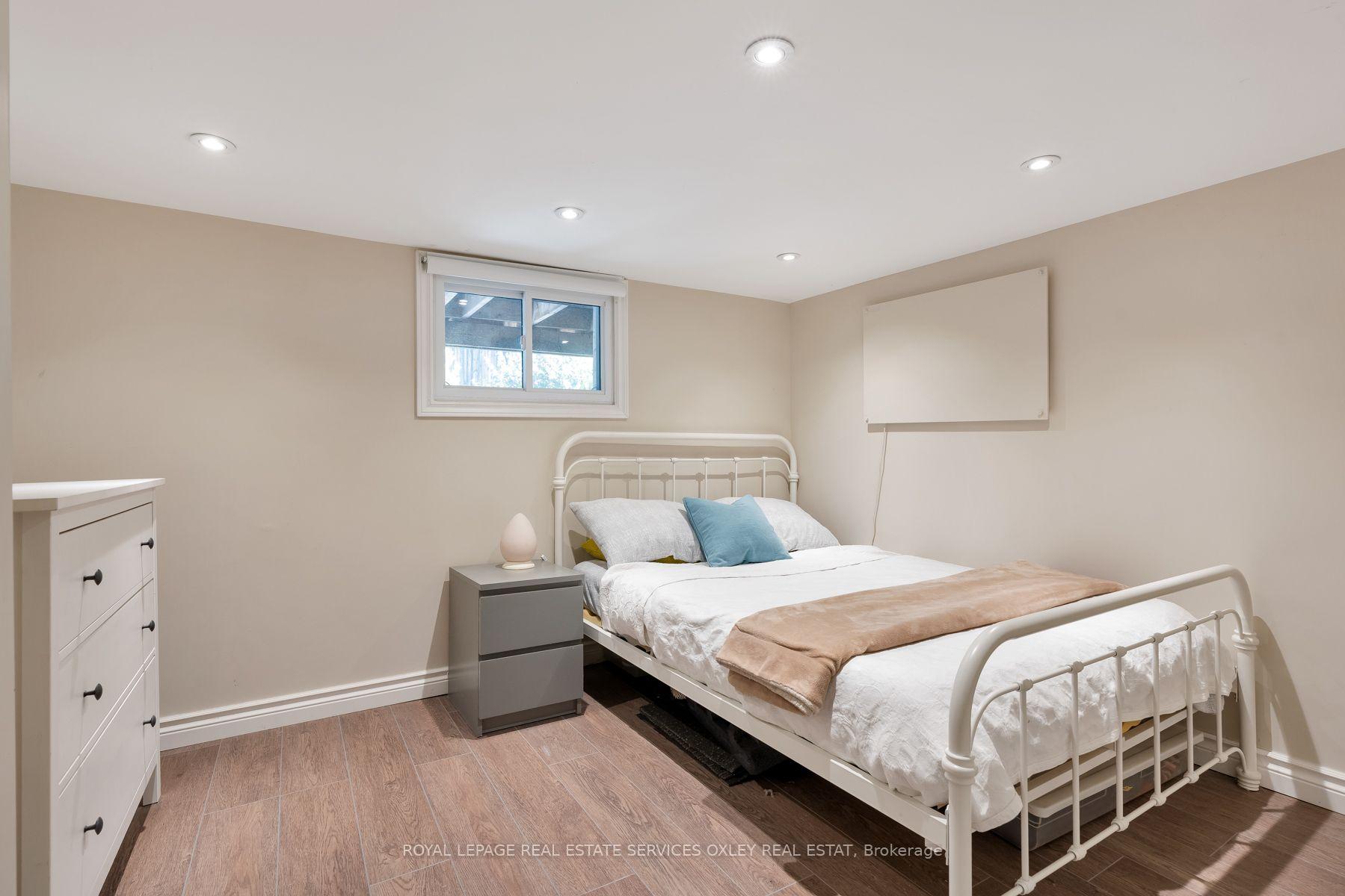 Photo 41 of 17 Barrie Avenue, Toronto, Oakwood Village — HOMEH