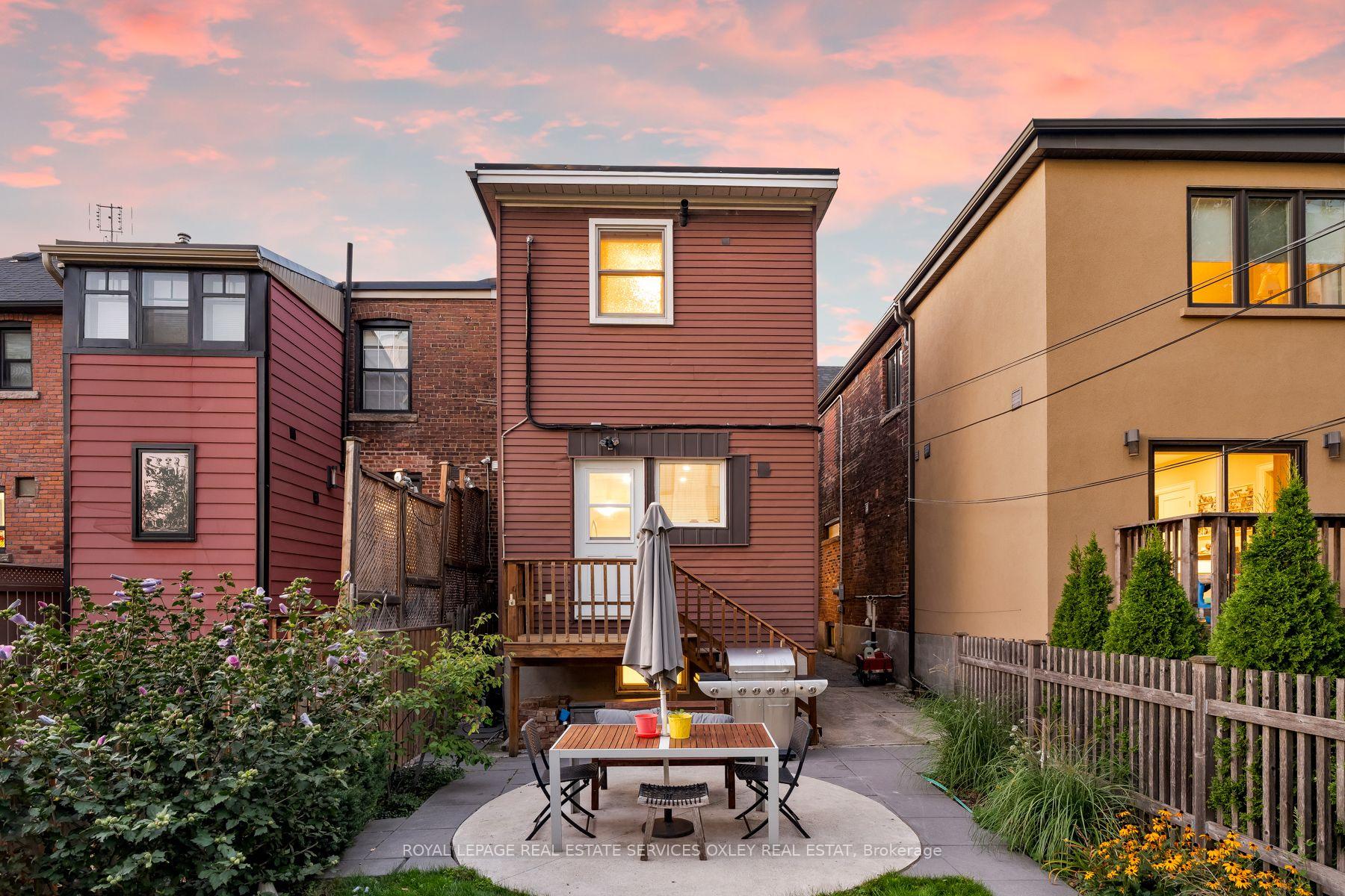 Photo 47 of 17 Barrie Avenue, Toronto, Oakwood Village — HOMEH