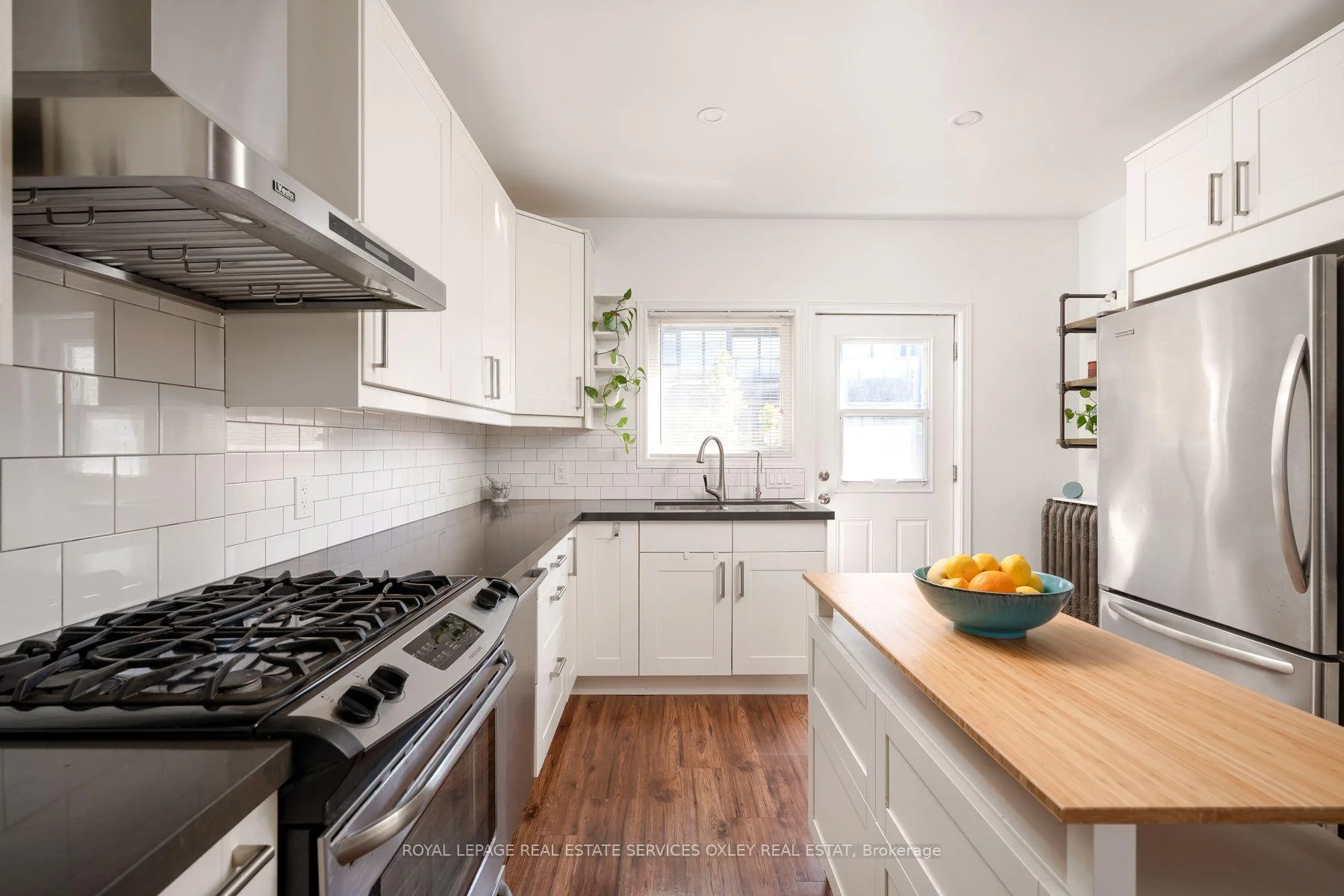 Photo 26 of 17 Barrie Avenue, Toronto, Oakwood Village — HOMEH