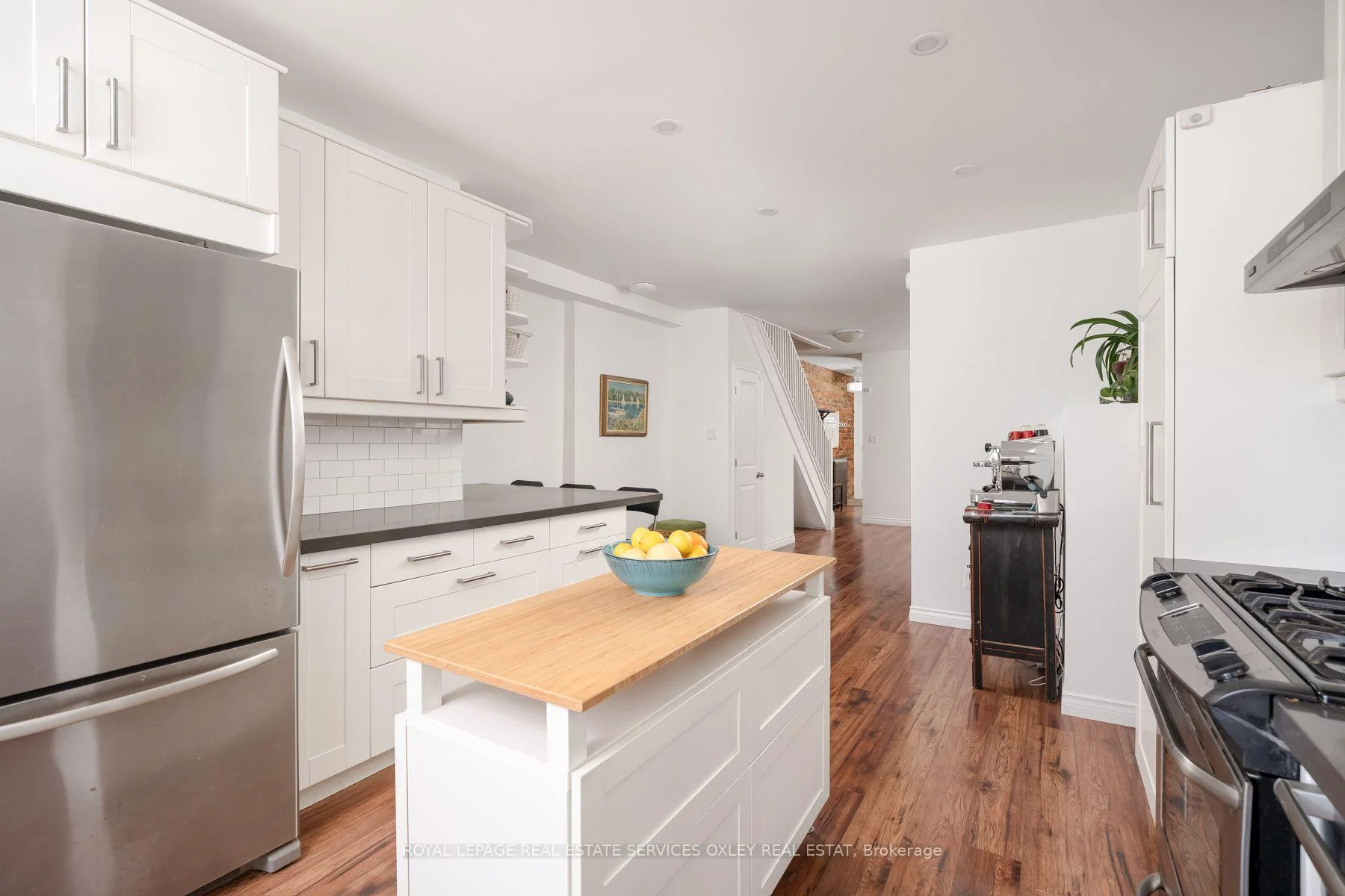 Photo 32 of 17 Barrie Avenue, Toronto, Oakwood Village — HOMEH