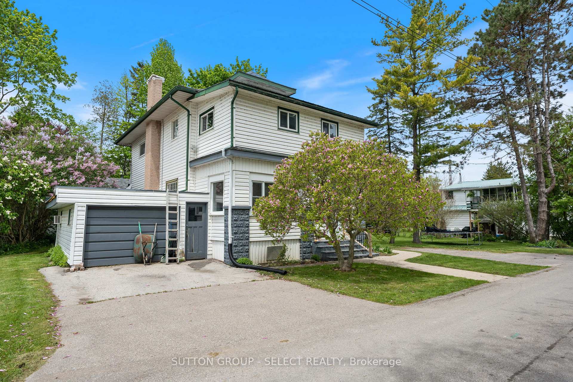Photo 14 of 10 Crescent Park, Norfolk, Port Dover — HOMEH