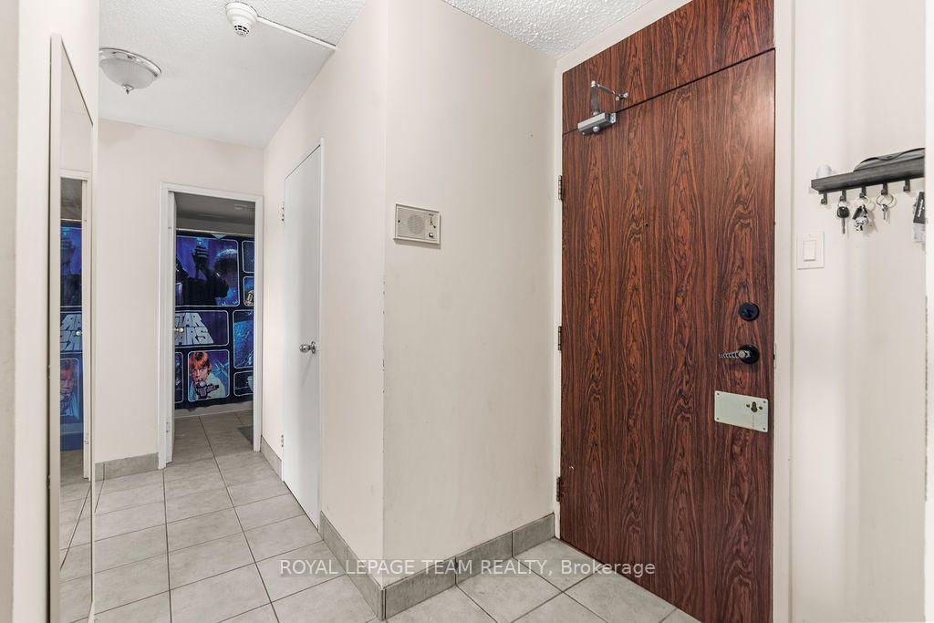 Photo 6 of Unit 1112, 2000 Jasmine Crescent, Ottawa, Beacon Hill South — HOMEH