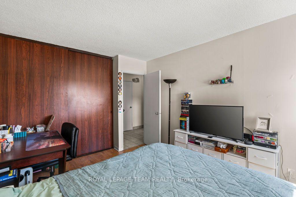 Photo 13 of Unit 1112, 2000 Jasmine Crescent, Ottawa, Beacon Hill South — HOMEH