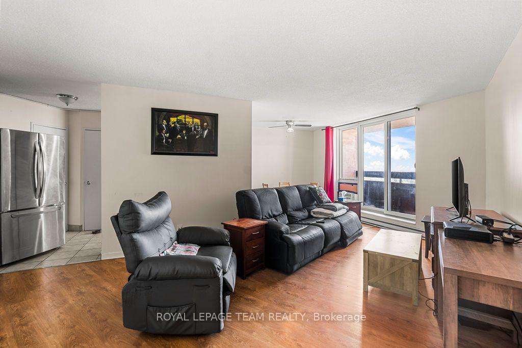 Photo 18 of Unit 1112, 2000 Jasmine Crescent, Ottawa, Beacon Hill South — HOMEH