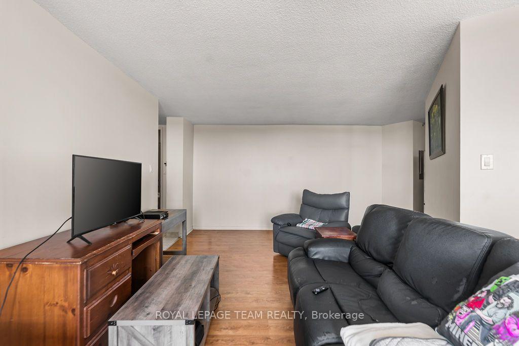 Photo 19 of Unit 1112, 2000 Jasmine Crescent, Ottawa, Beacon Hill South — HOMEH