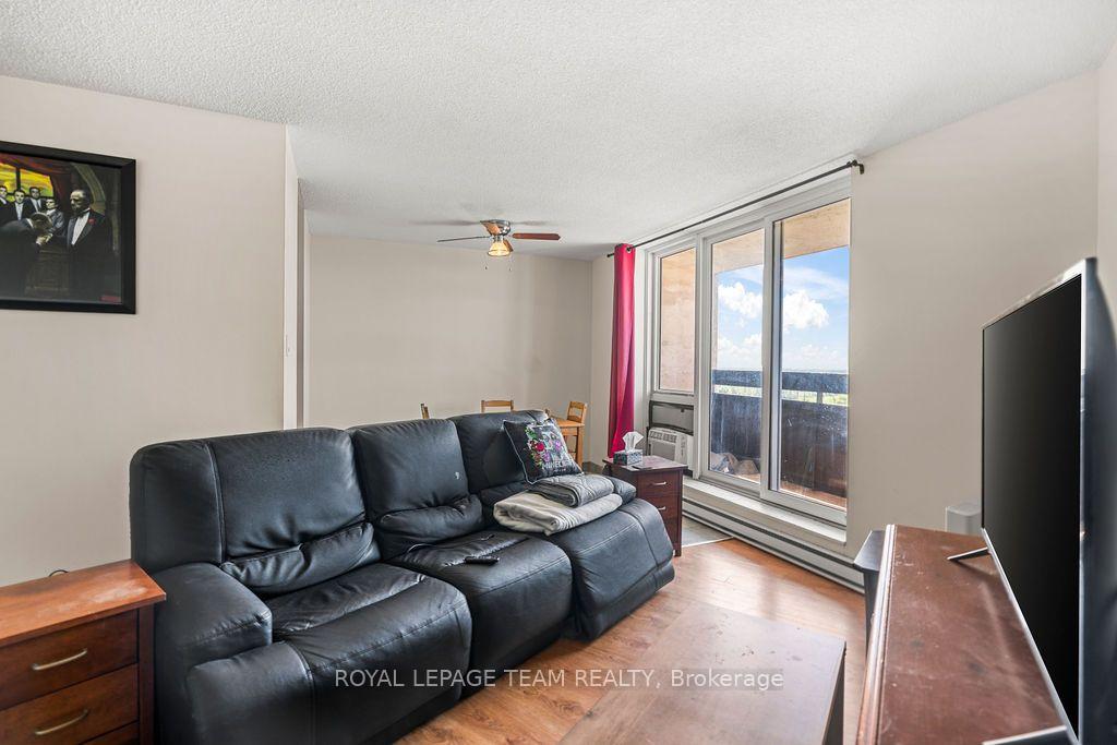 Photo 20 of Unit 1112, 2000 Jasmine Crescent, Ottawa, Beacon Hill South — HOMEH