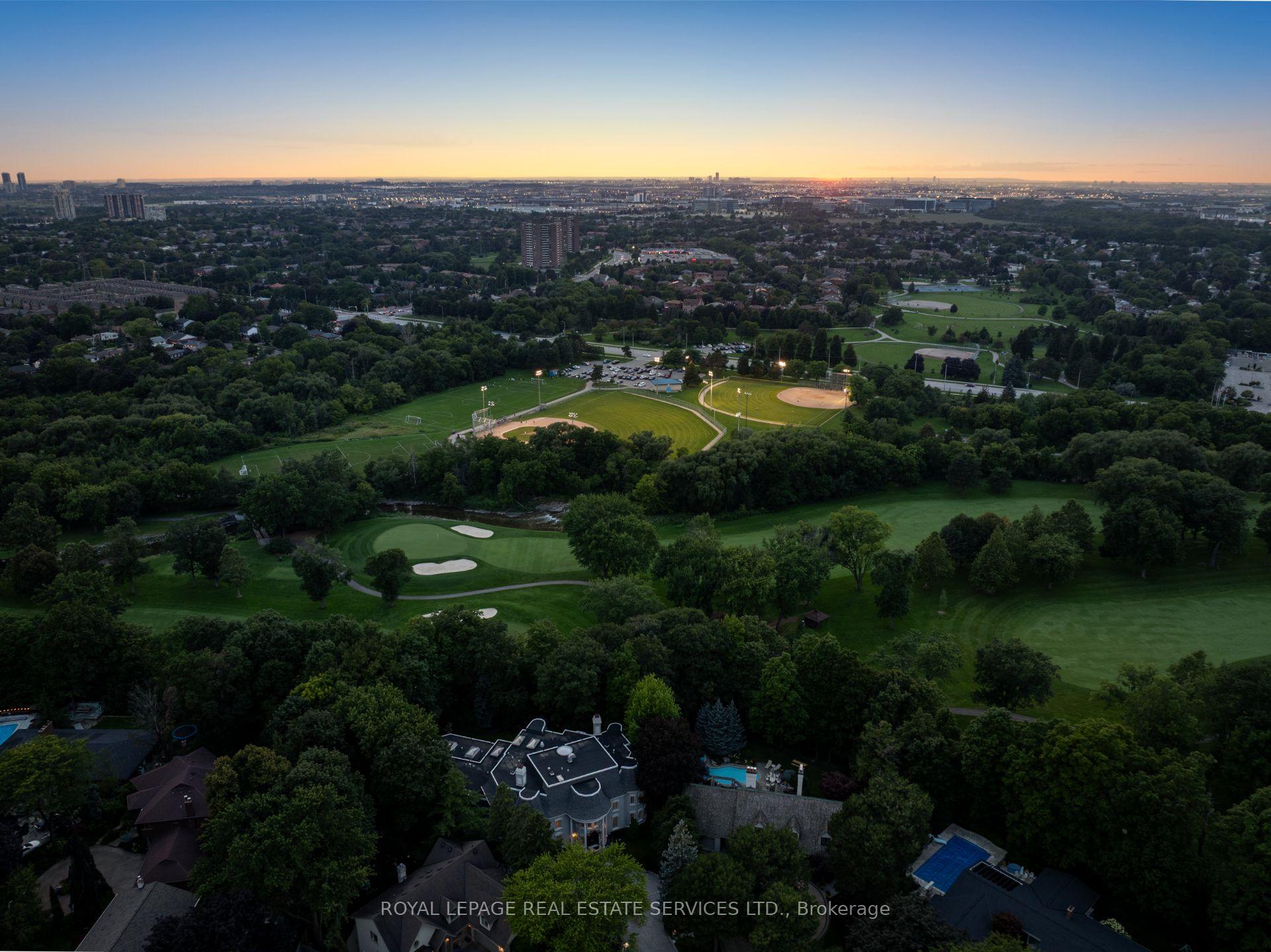 Photo 50 of 7 The Green Pines, Etobicoke, Markland Wood — HOMEH