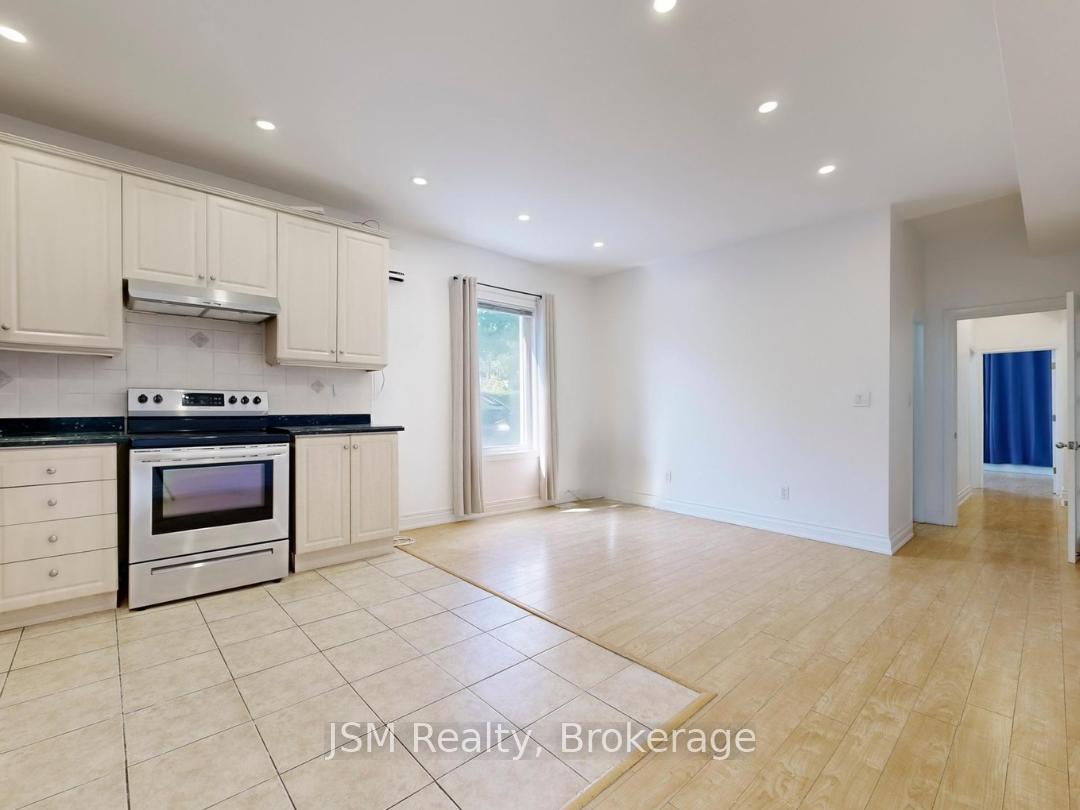 Photo 7 of Unit Main, 479 Westmount Avenue, Toronto, Oakwood Village — HOMEH