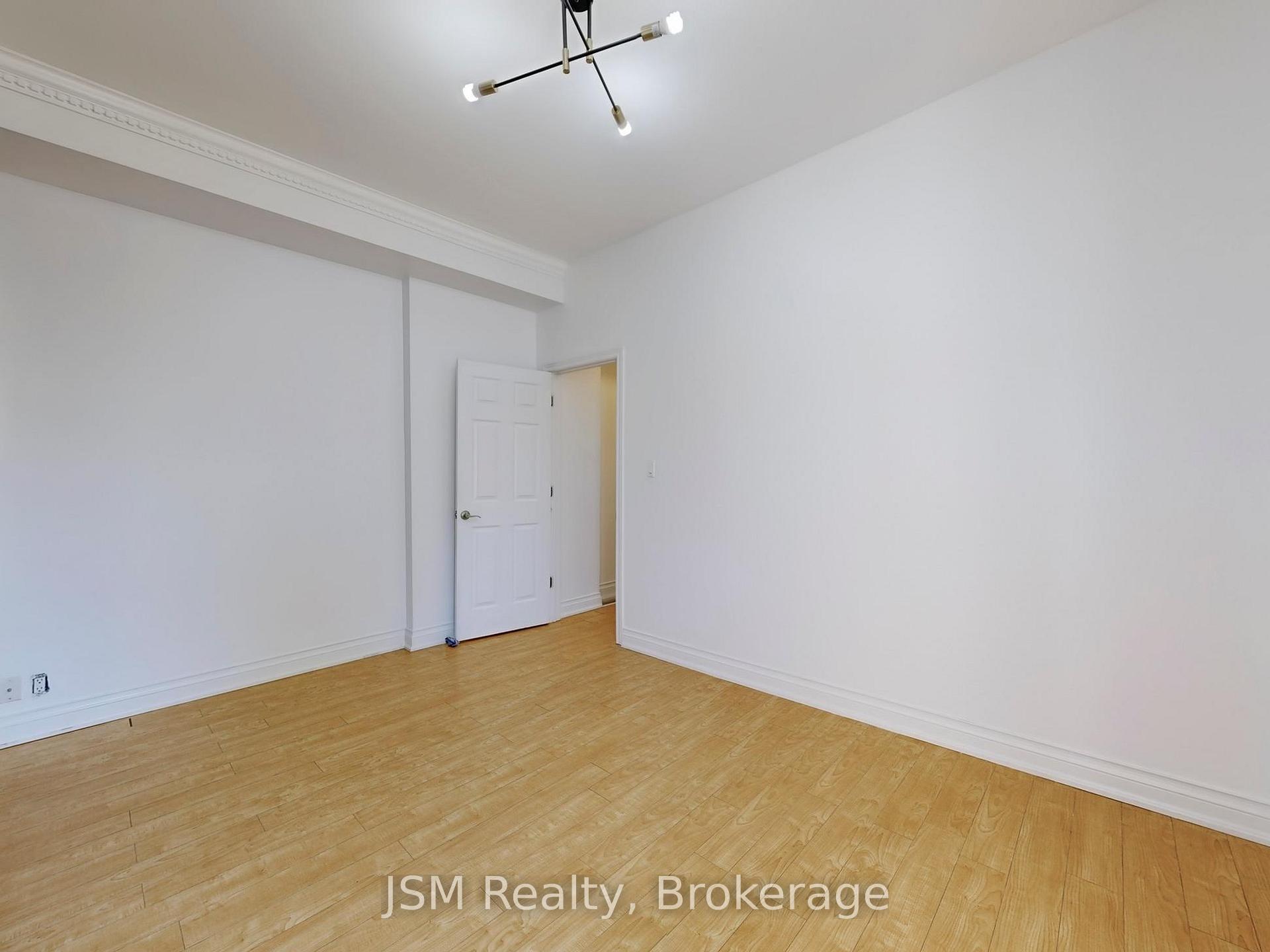 Photo 10 of Unit Main, 479 Westmount Avenue, Toronto, Oakwood Village — HOMEH