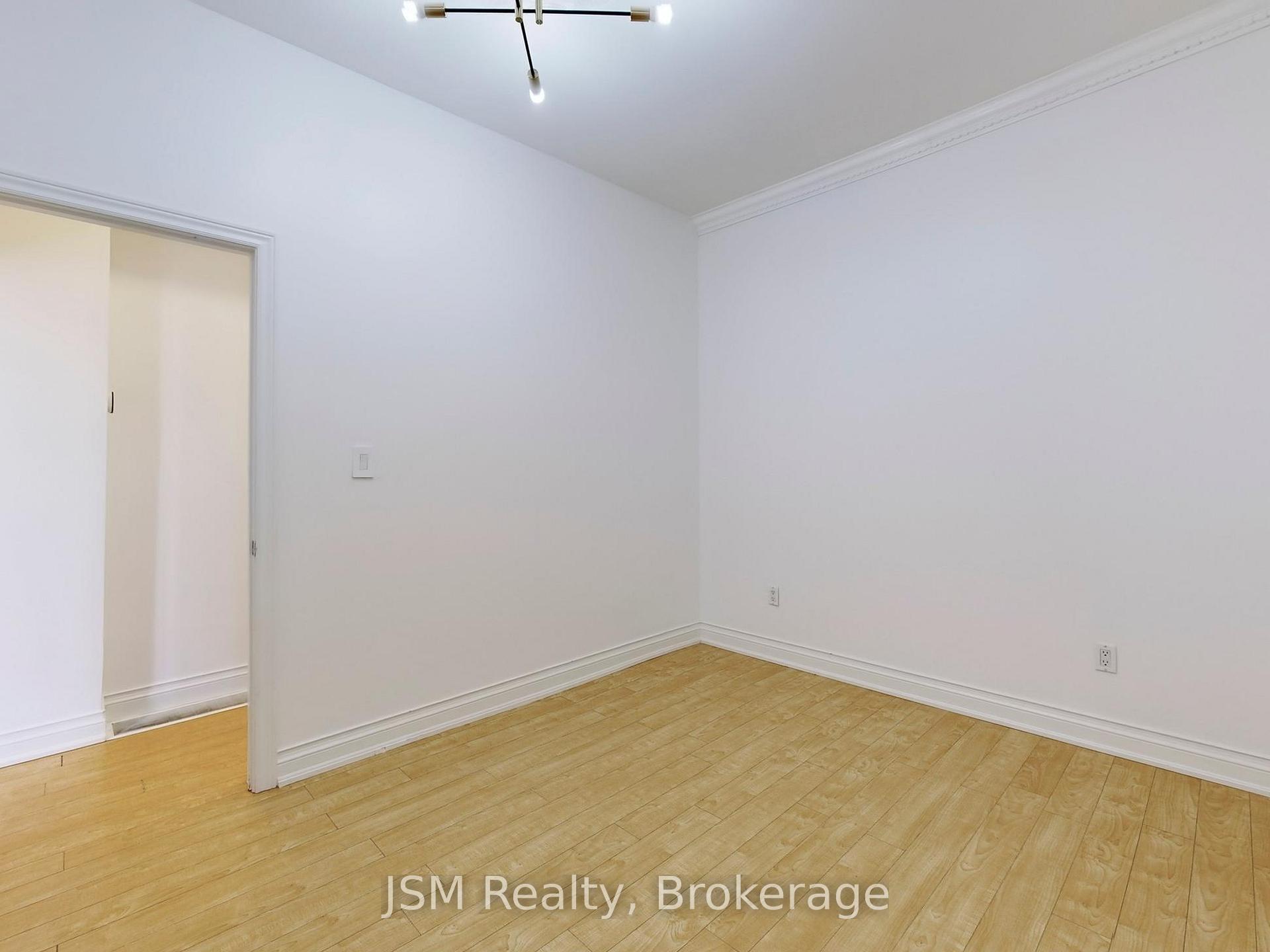 Photo 14 of Unit Main, 479 Westmount Avenue, Toronto, Oakwood Village — HOMEH