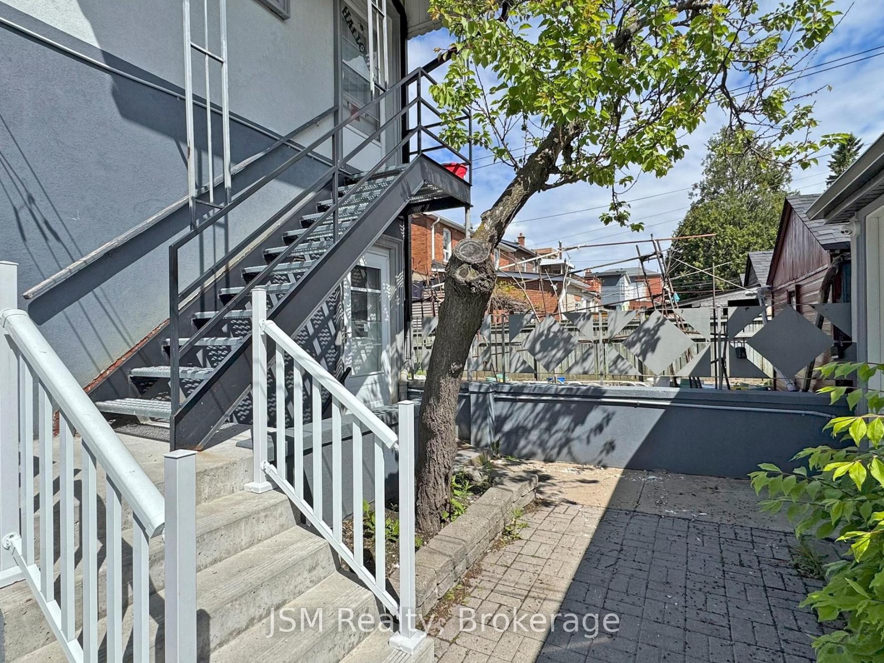 Photo 17 of Unit Main, 479 Westmount Avenue, Toronto, Oakwood Village — HOMEH