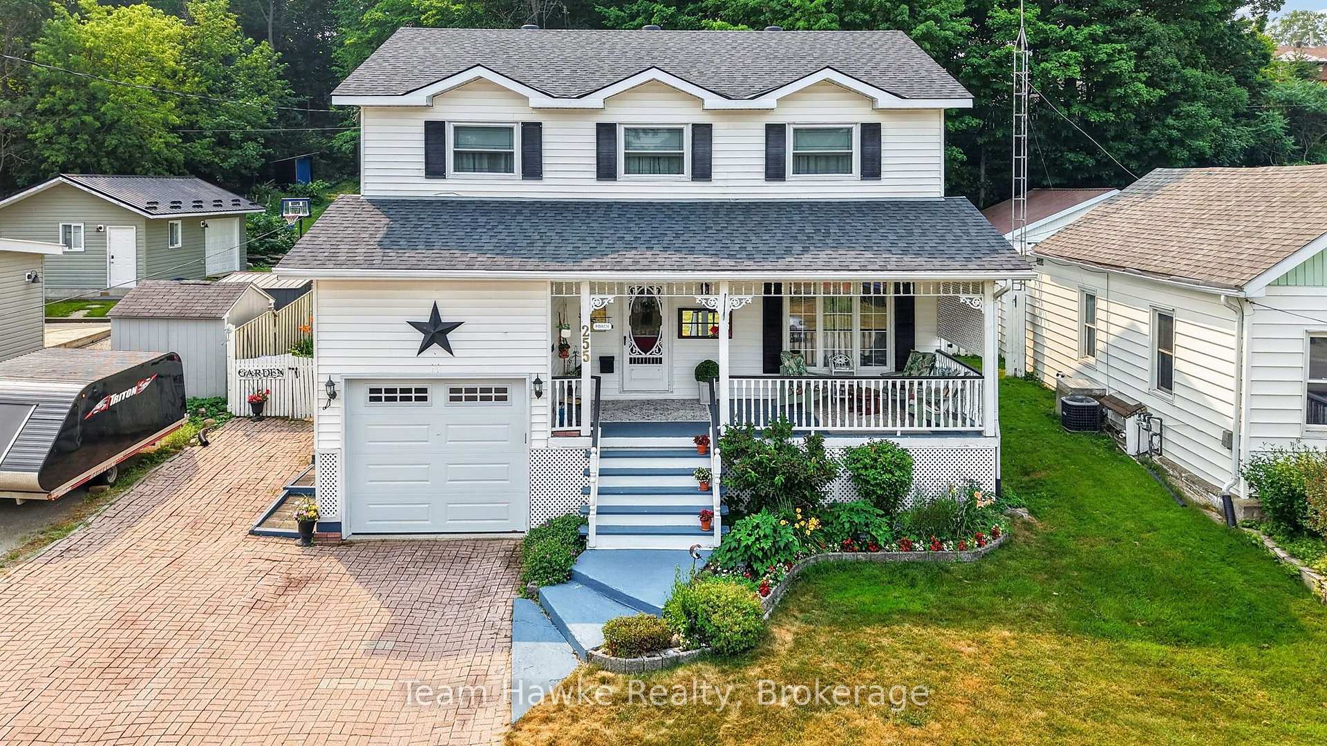 Photo 2 of 255 Hanly Street, Midland — HOMEH