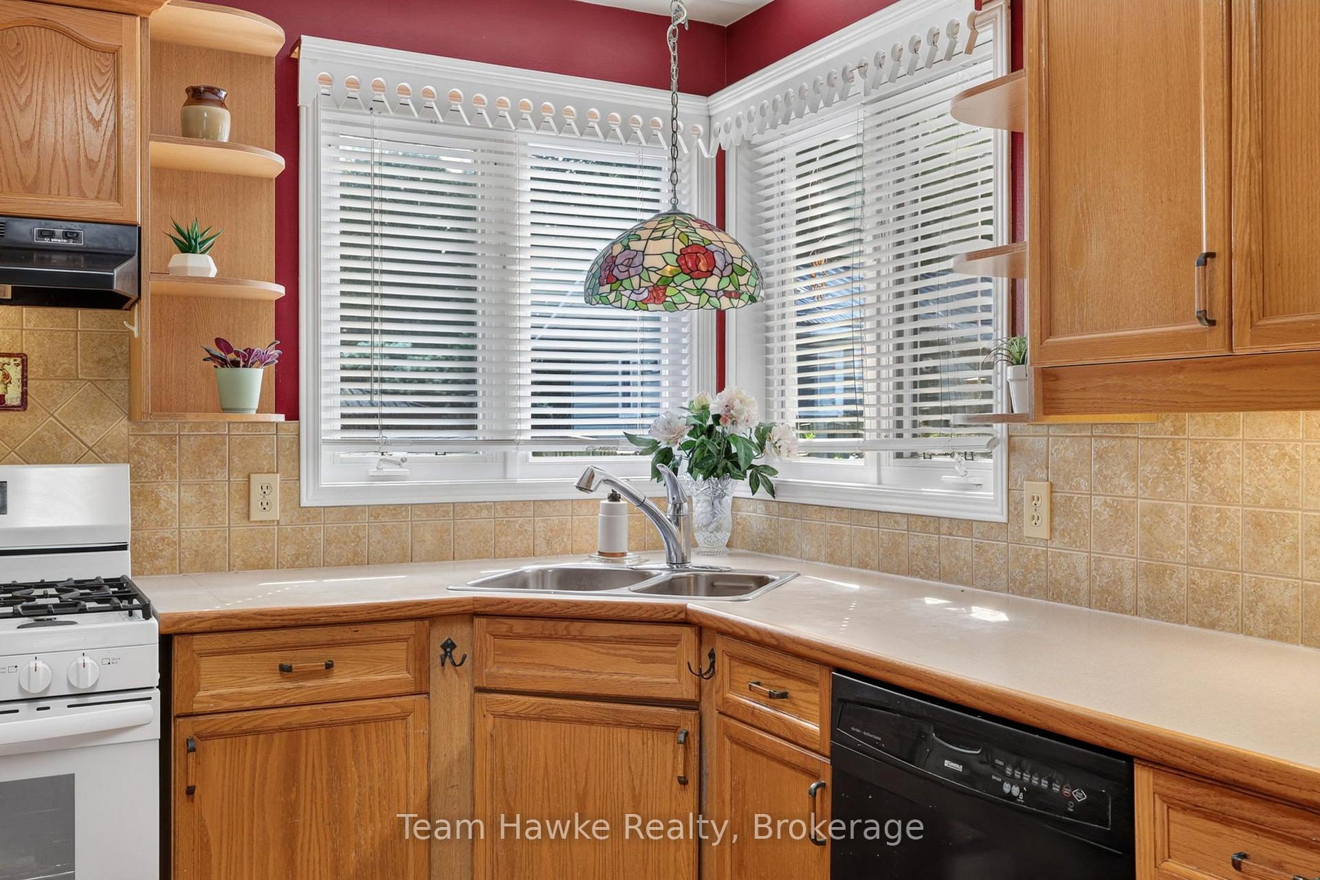 Photo 11 of 255 Hanly Street, Midland — HOMEH