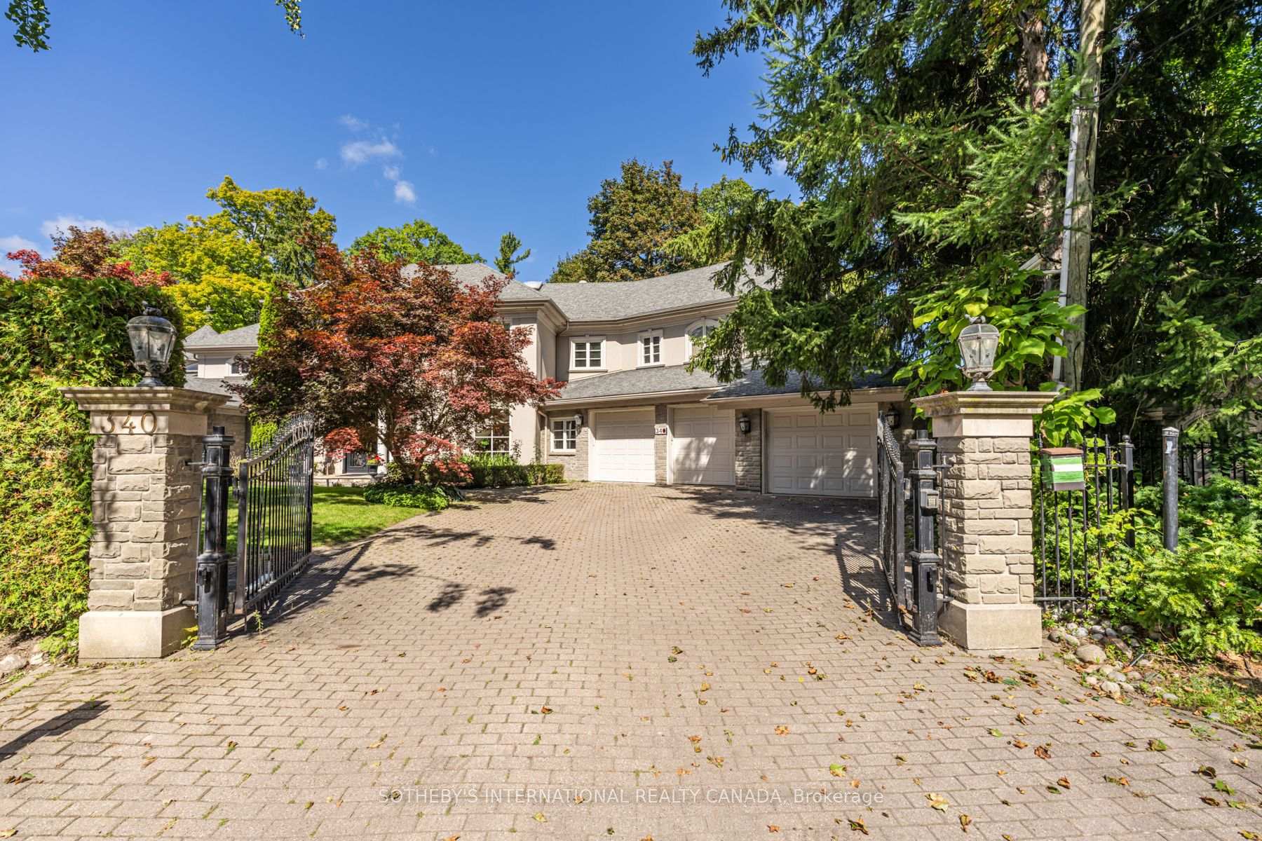 Photo 6 of 340 Riverview Drive, North York, Bridle Path-Sunnybrook-York Mills — HOMEH