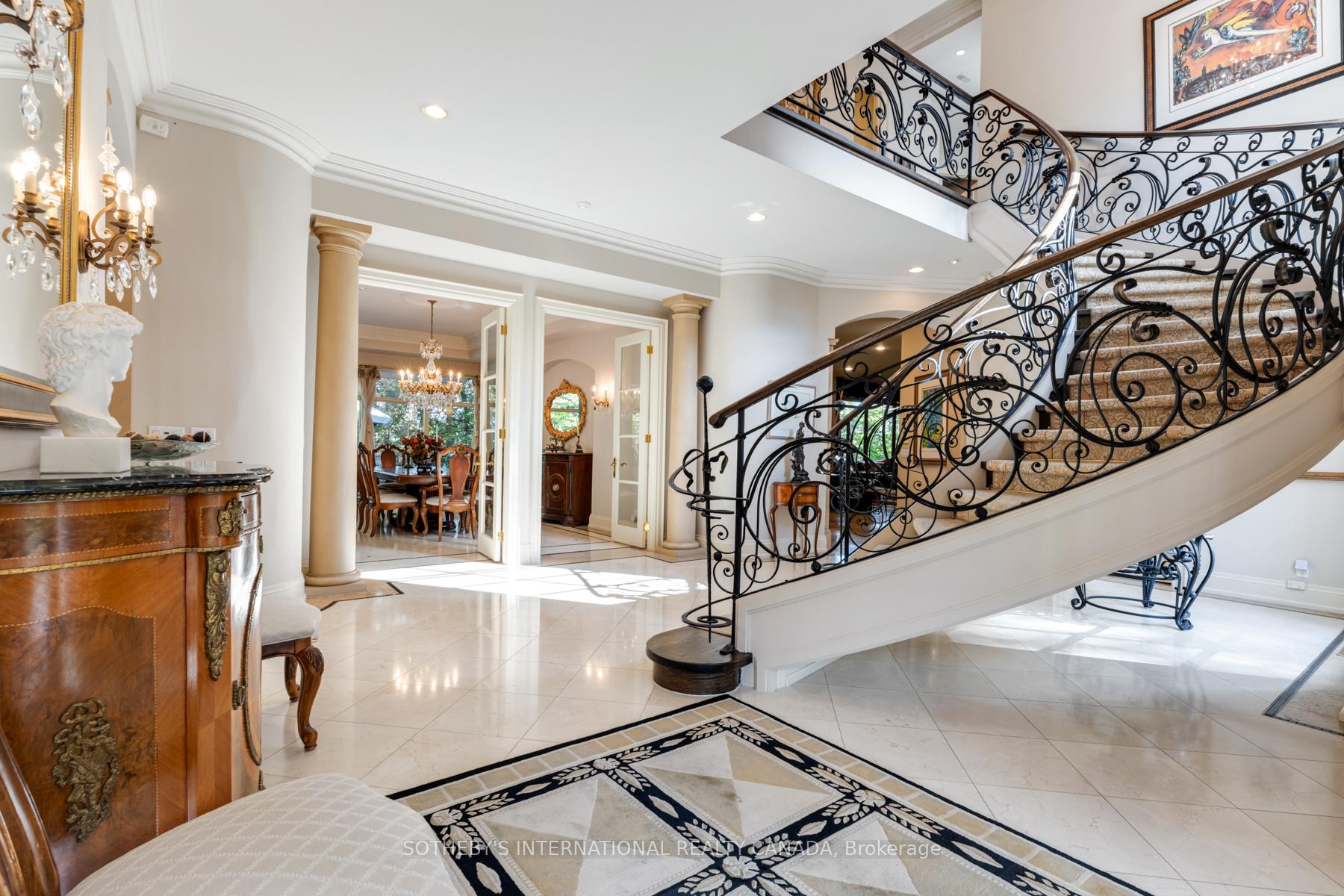 Photo 8 of 340 Riverview Drive, North York, Bridle Path-Sunnybrook-York Mills — HOMEH