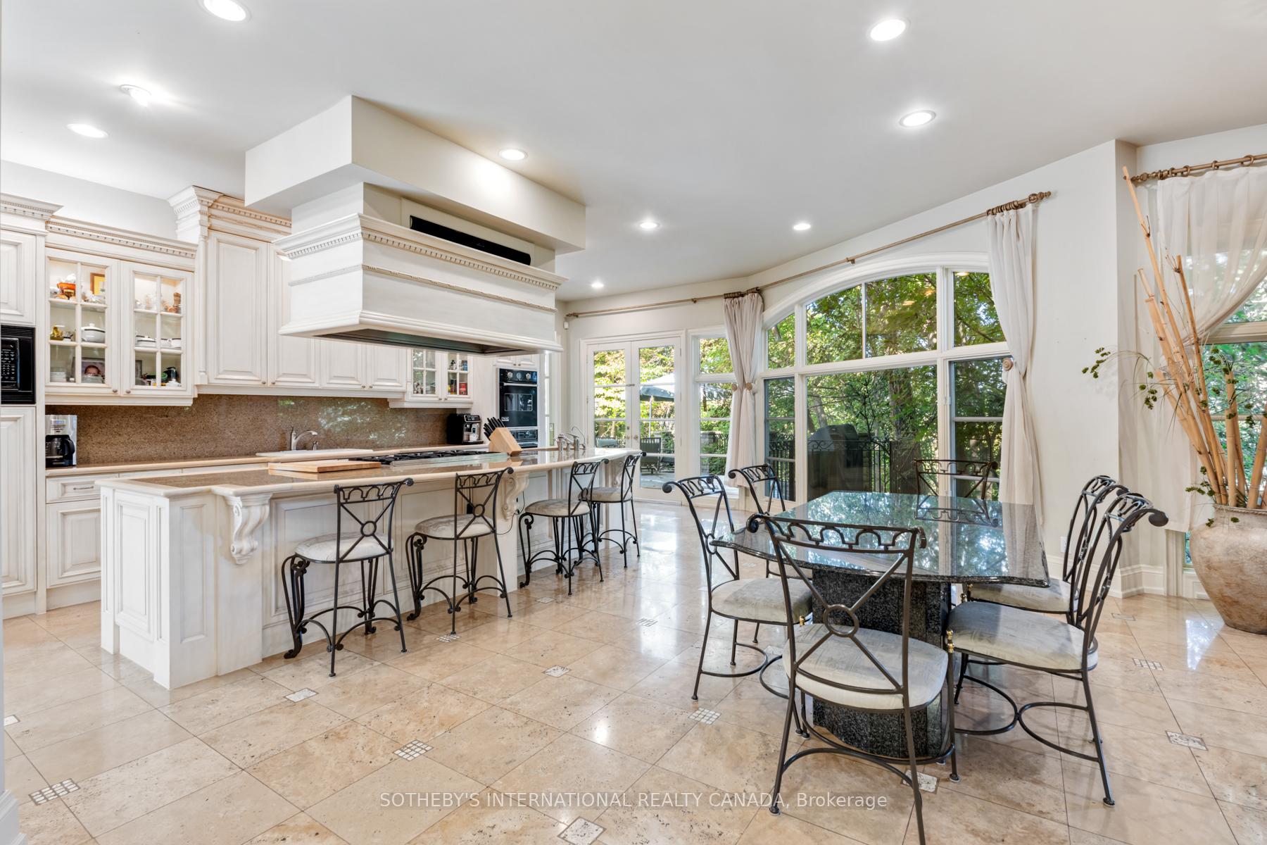 Photo 22 of 340 Riverview Drive, North York, Bridle Path-Sunnybrook-York Mills — HOMEH