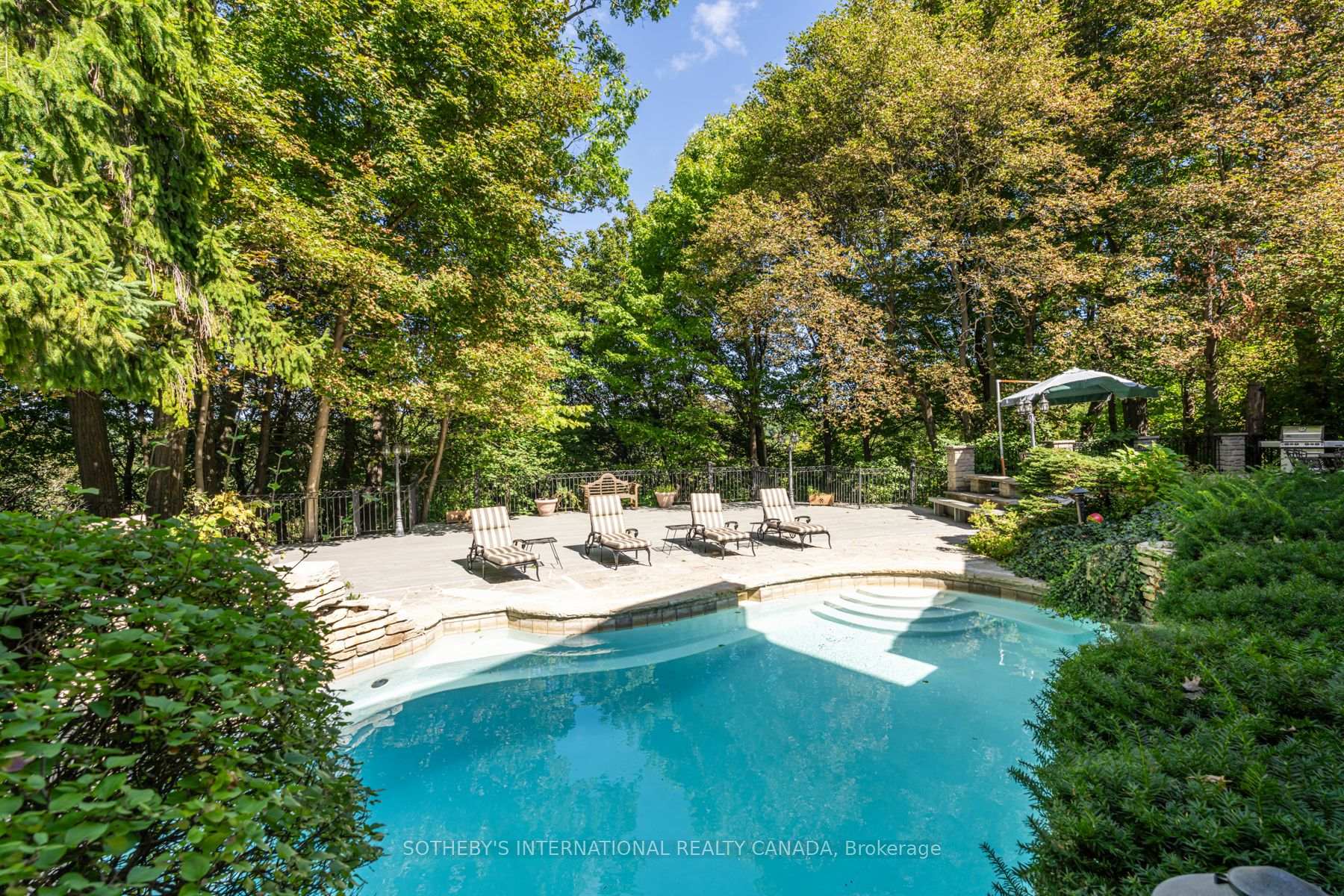Photo 27 of 340 Riverview Drive, North York, Bridle Path-Sunnybrook-York Mills — HOMEH