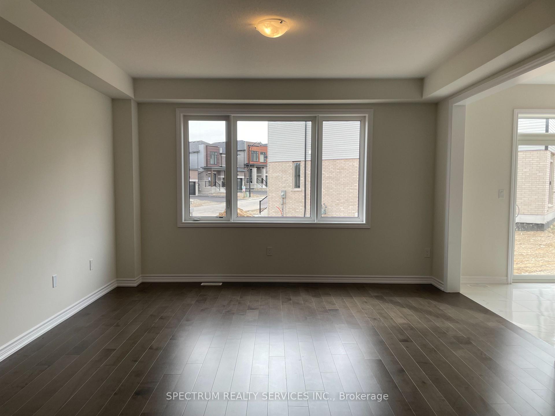 Photo 10 of 3 Southern Avenue, Brant, Paris — HOMEH
