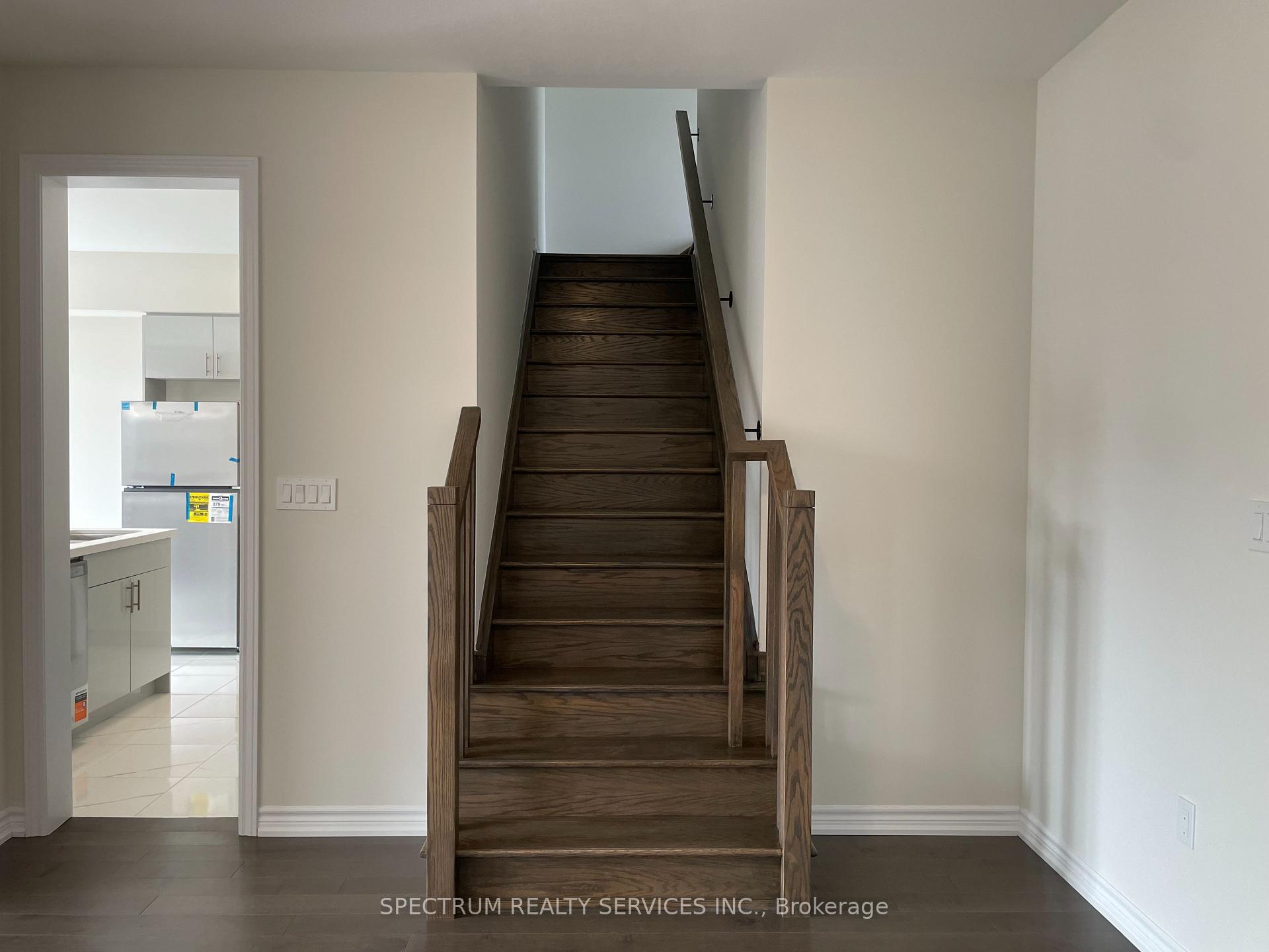 Photo 17 of 3 Southern Avenue, Brant, Paris — HOMEH