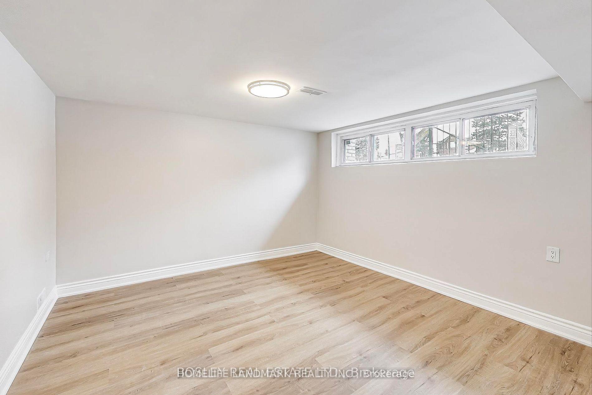 Photo 9 of Unit Lower, 89 Chiswick Avenue, North York, Brookhaven-Amesbury — HOMEH