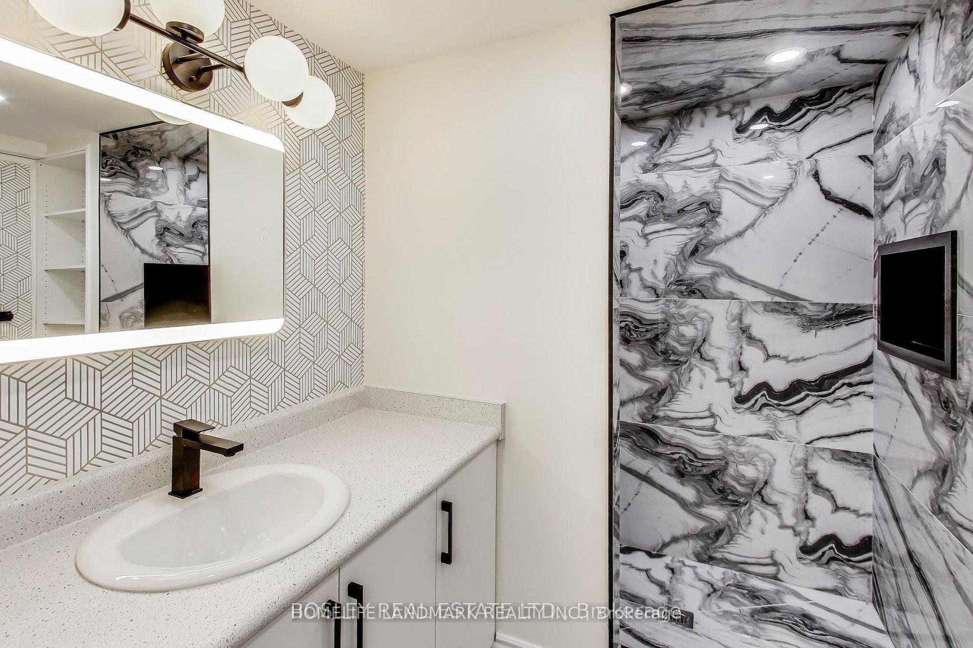 Photo 10 of Unit Lower, 89 Chiswick Avenue, North York, Brookhaven-Amesbury — HOMEH