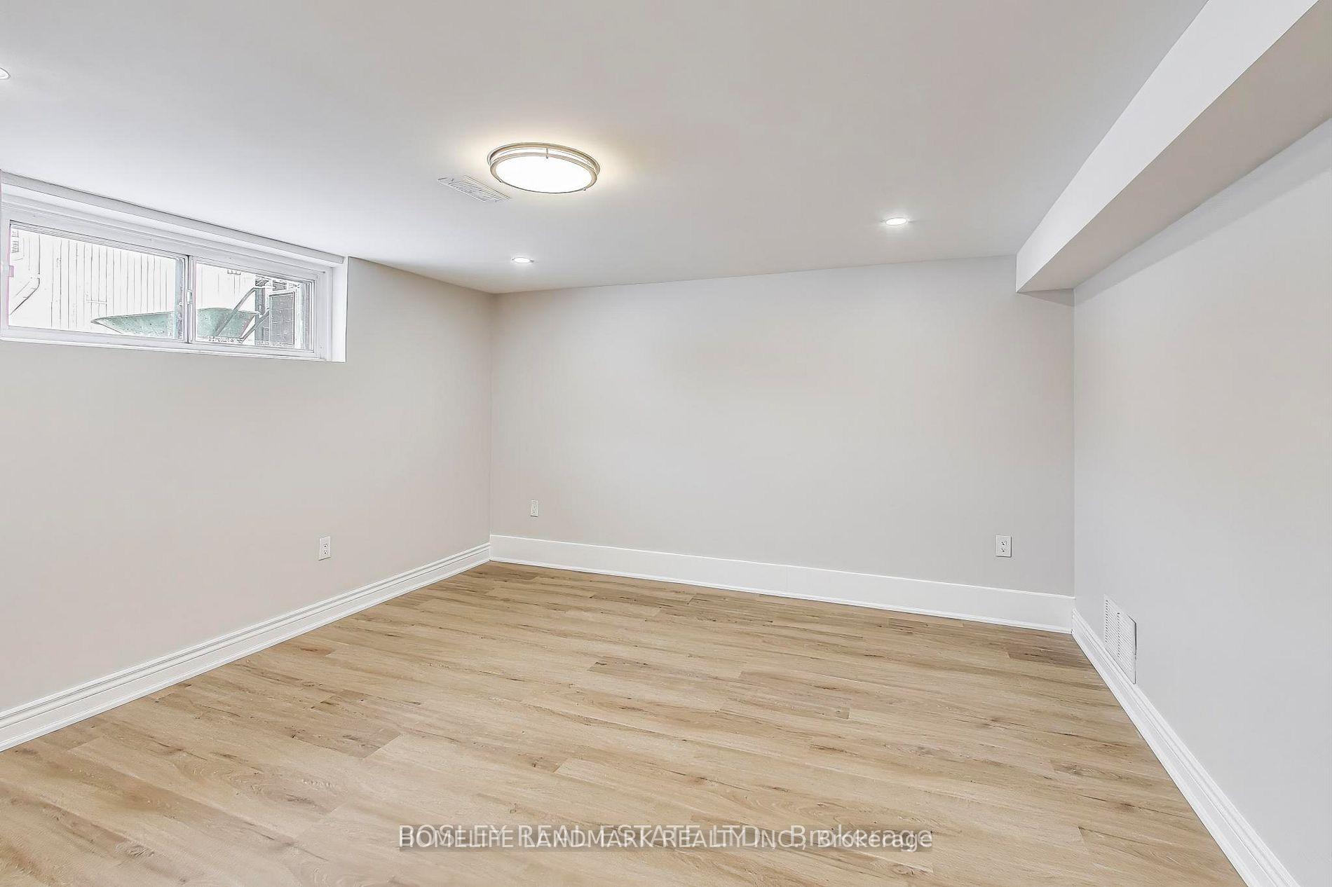 Photo 12 of Unit Lower, 89 Chiswick Avenue, North York, Brookhaven-Amesbury — HOMEH