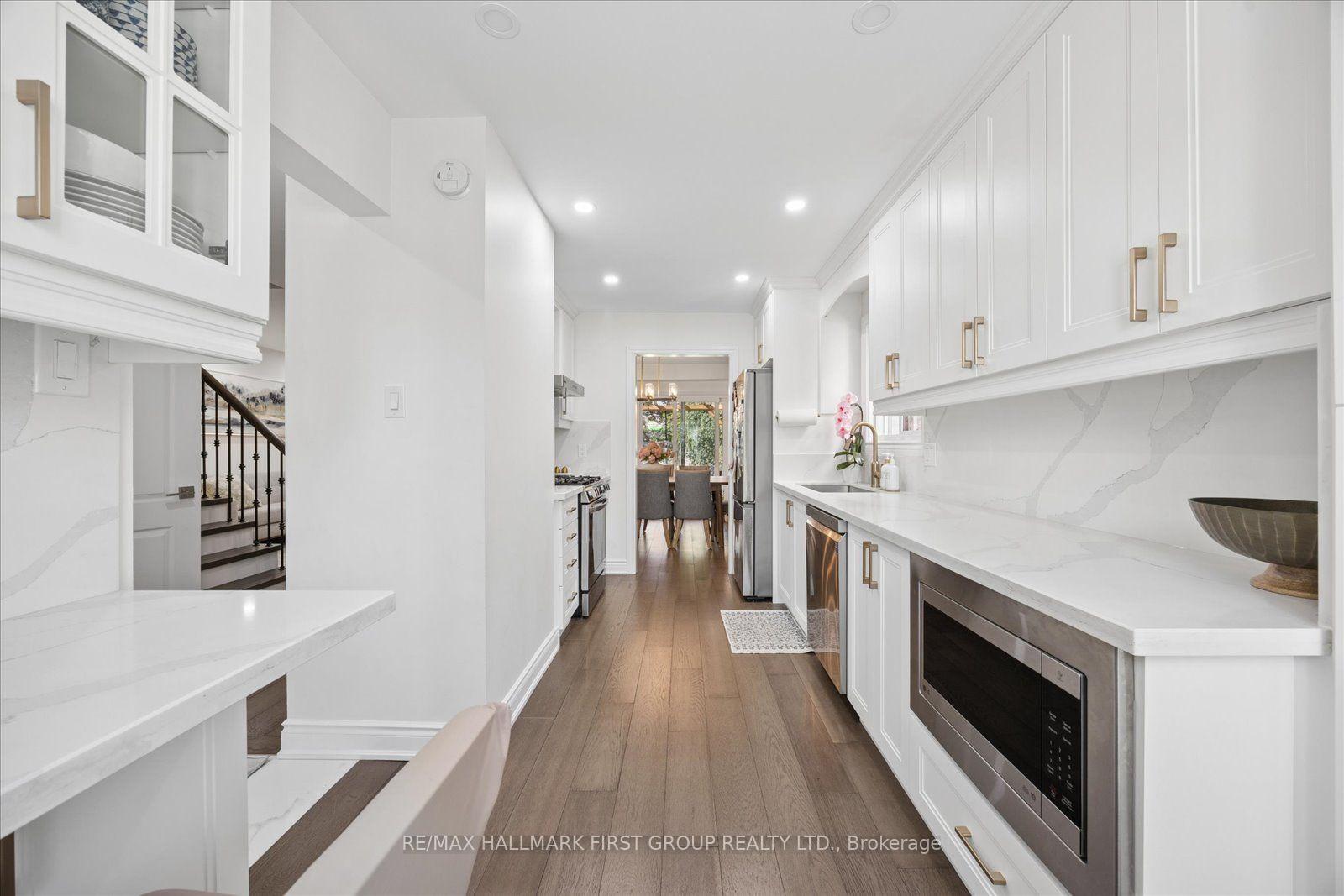 Photo 10 of 736 Stonepath Circle, Pickering, Amberlea — HOMEH
