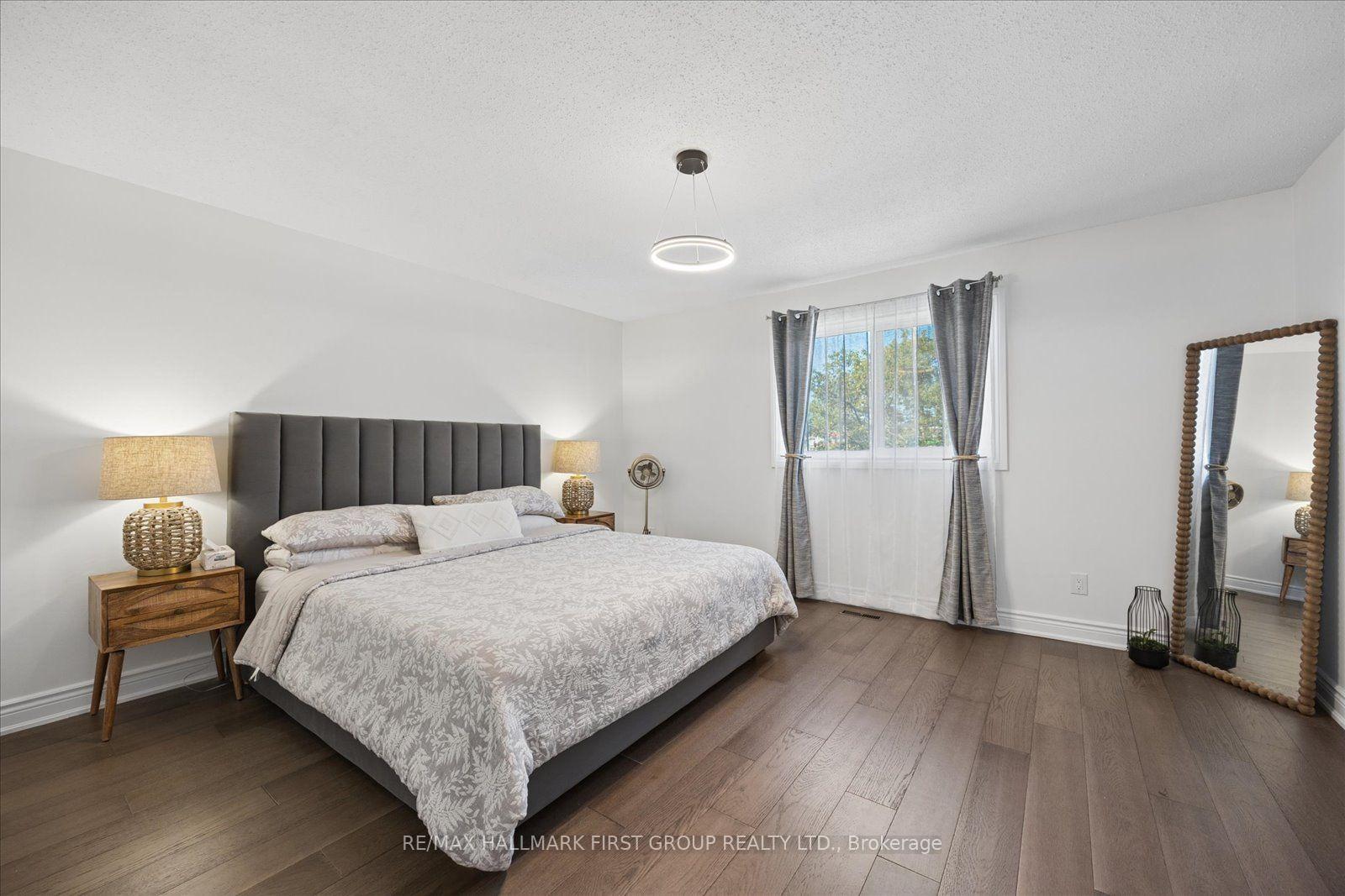 Photo 16 of 736 Stonepath Circle, Pickering, Amberlea — HOMEH