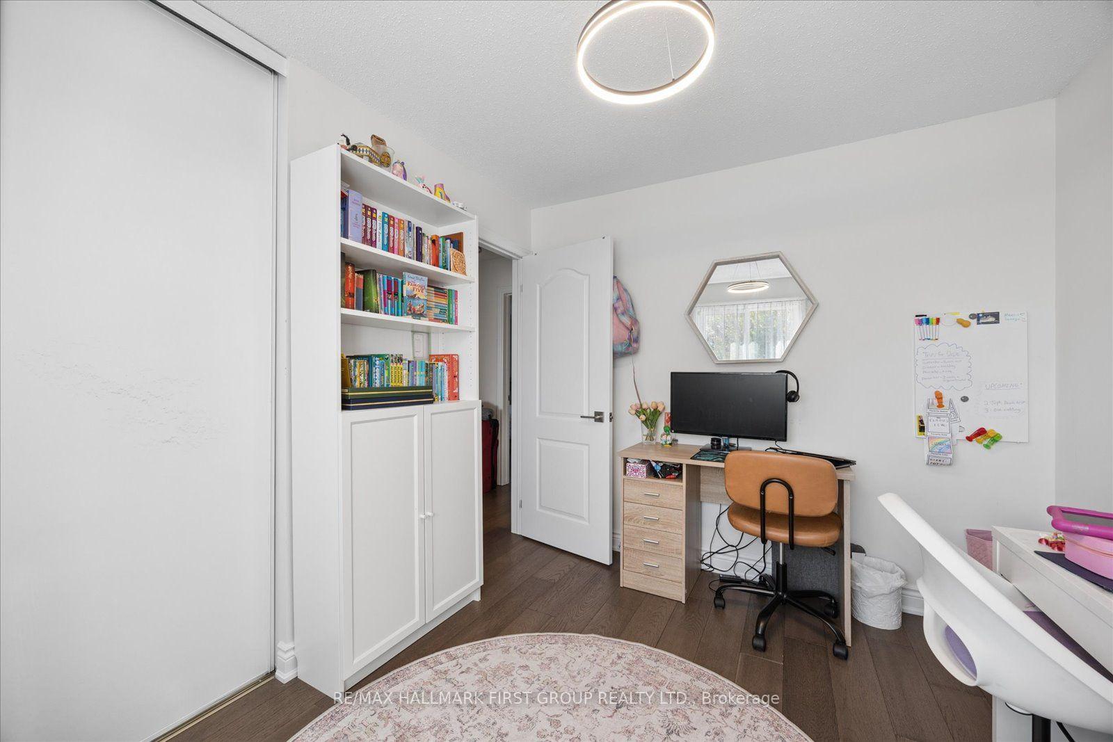 Photo 21 of 736 Stonepath Circle, Pickering, Amberlea — HOMEH