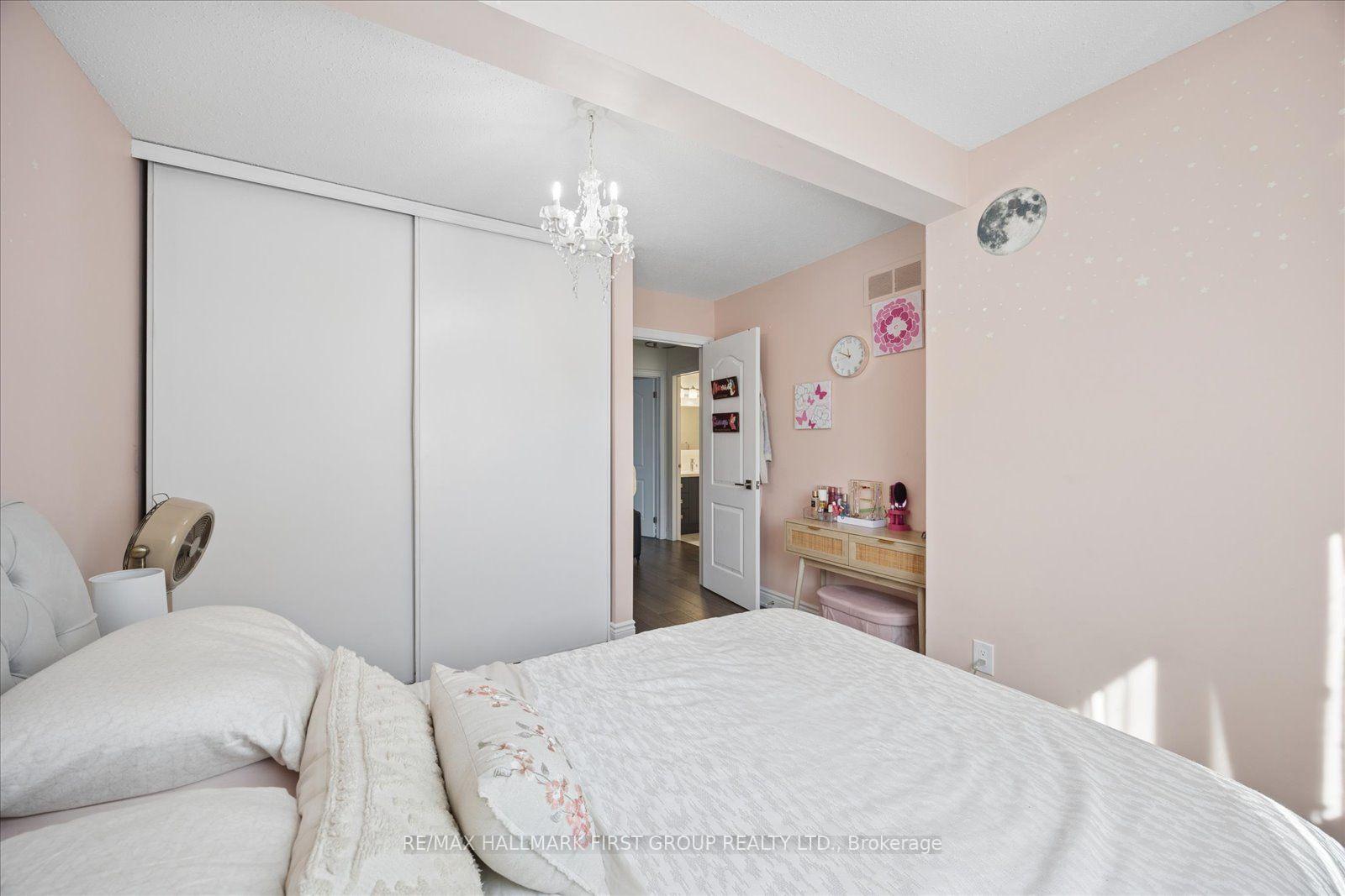 Photo 23 of 736 Stonepath Circle, Pickering, Amberlea — HOMEH