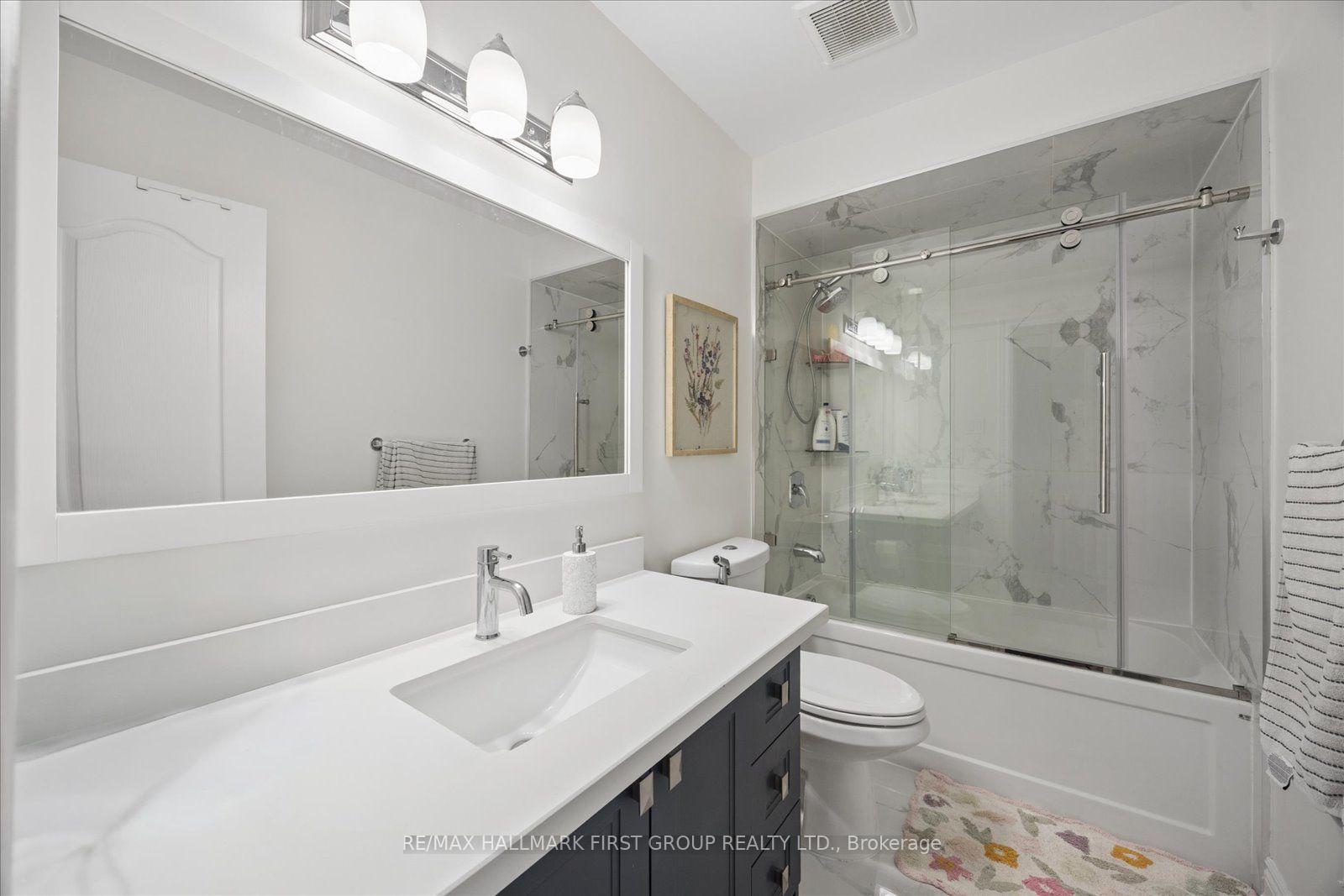 Photo 24 of 736 Stonepath Circle, Pickering, Amberlea — HOMEH
